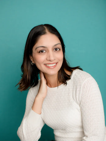 Dr. Elleni Kapoor