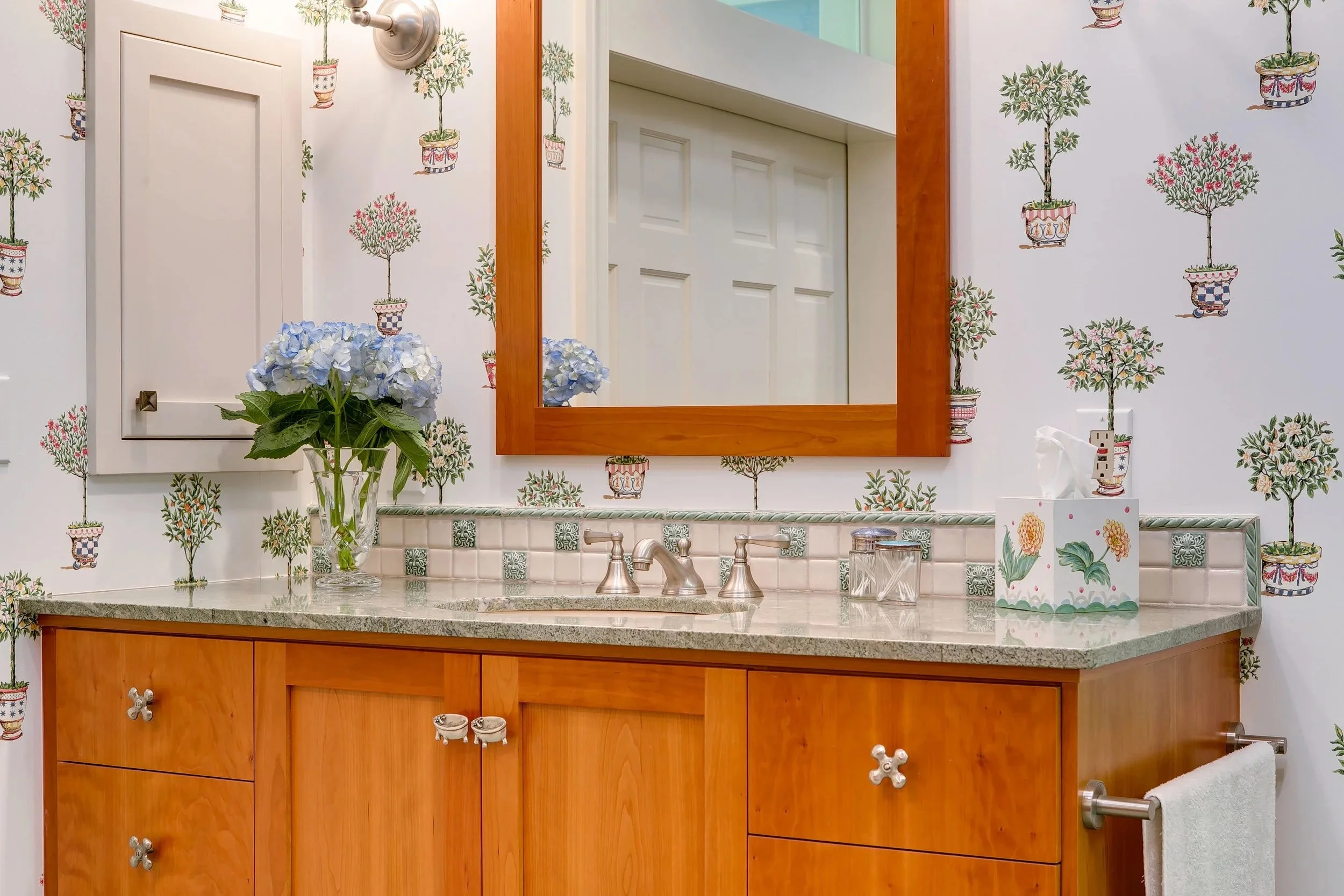 palley-southard-bathroom-country-color-1.jpg.jpeg