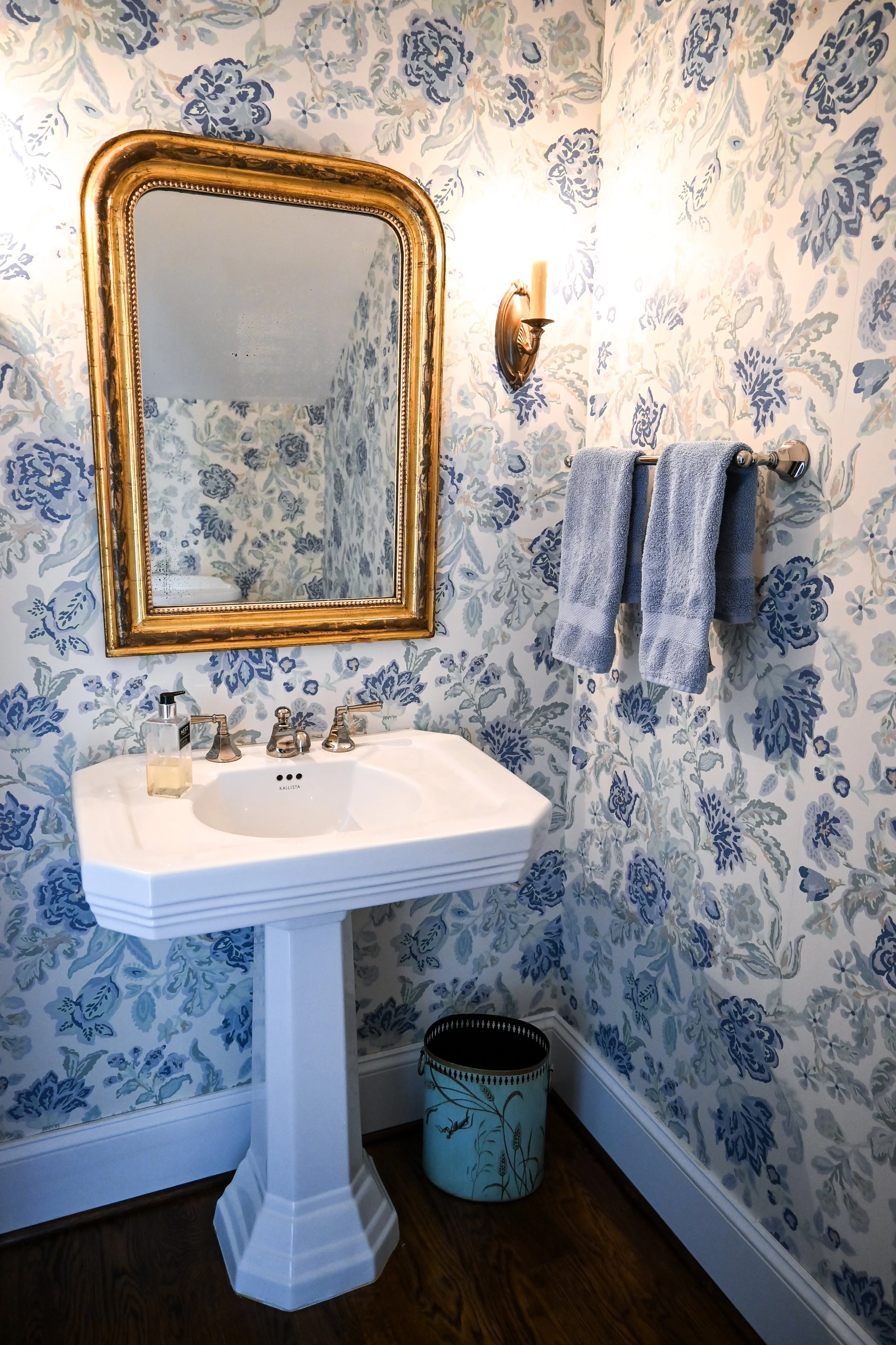 palley-southard-bathroom-hillside-colonial-3.jpg