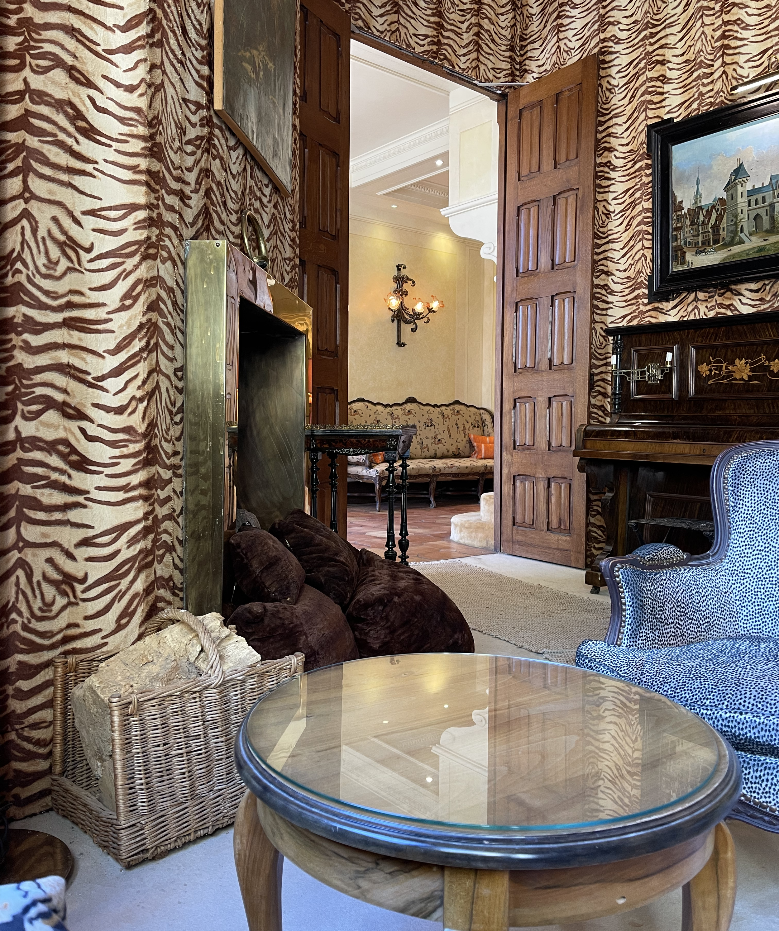 Complimentary Bookings