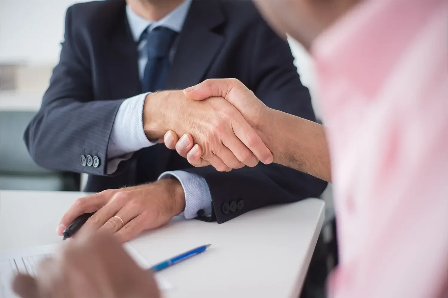 Veracove Method Step 4: Support and Follow-up. Comprehensive operational review meeting ensuring facility SOPs are correctly adopted to prevent future workflow friction.