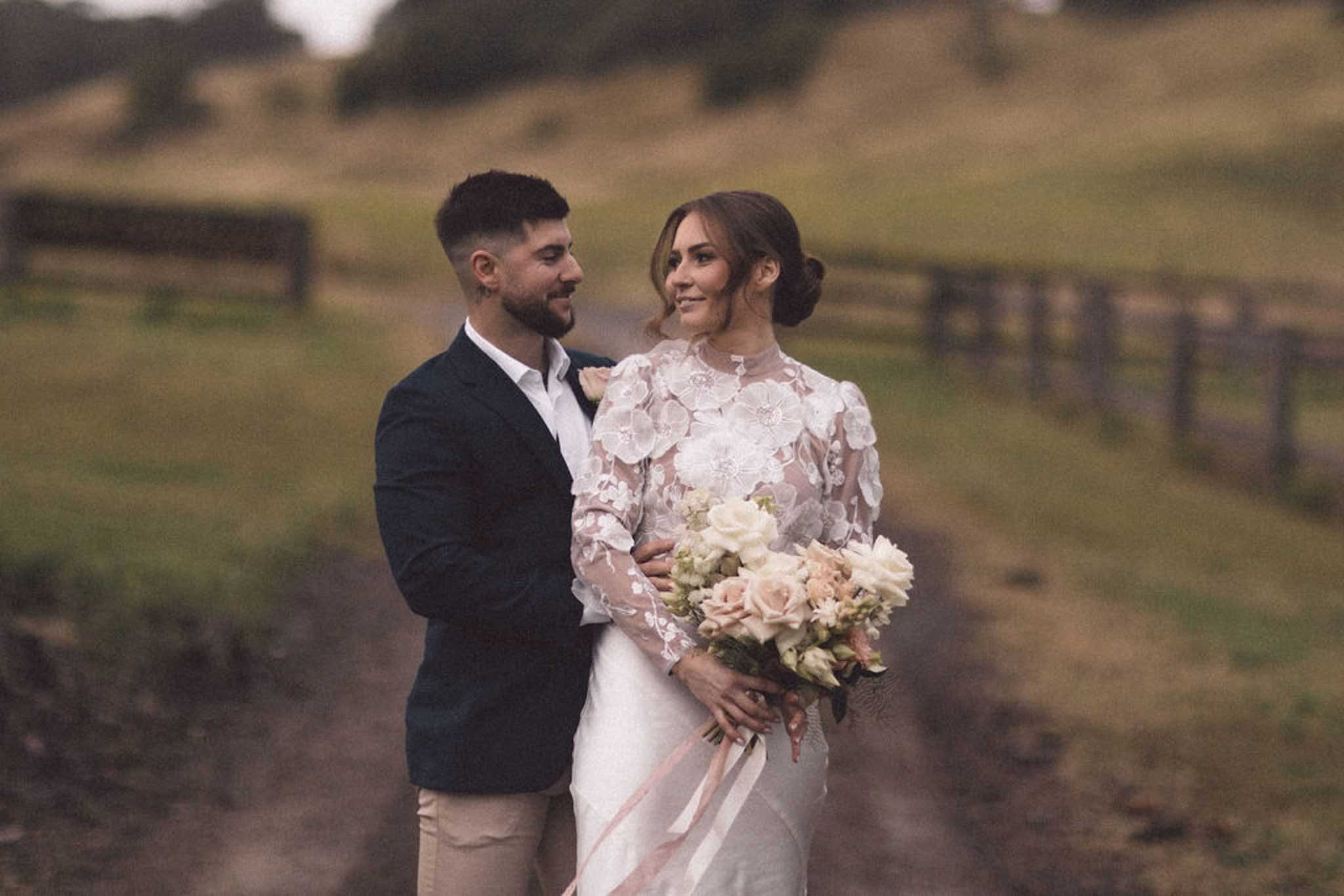 AlanaPerry-WeddingWallaringaFarm-222.jpg