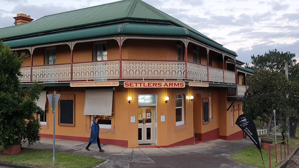 Settlers Arms