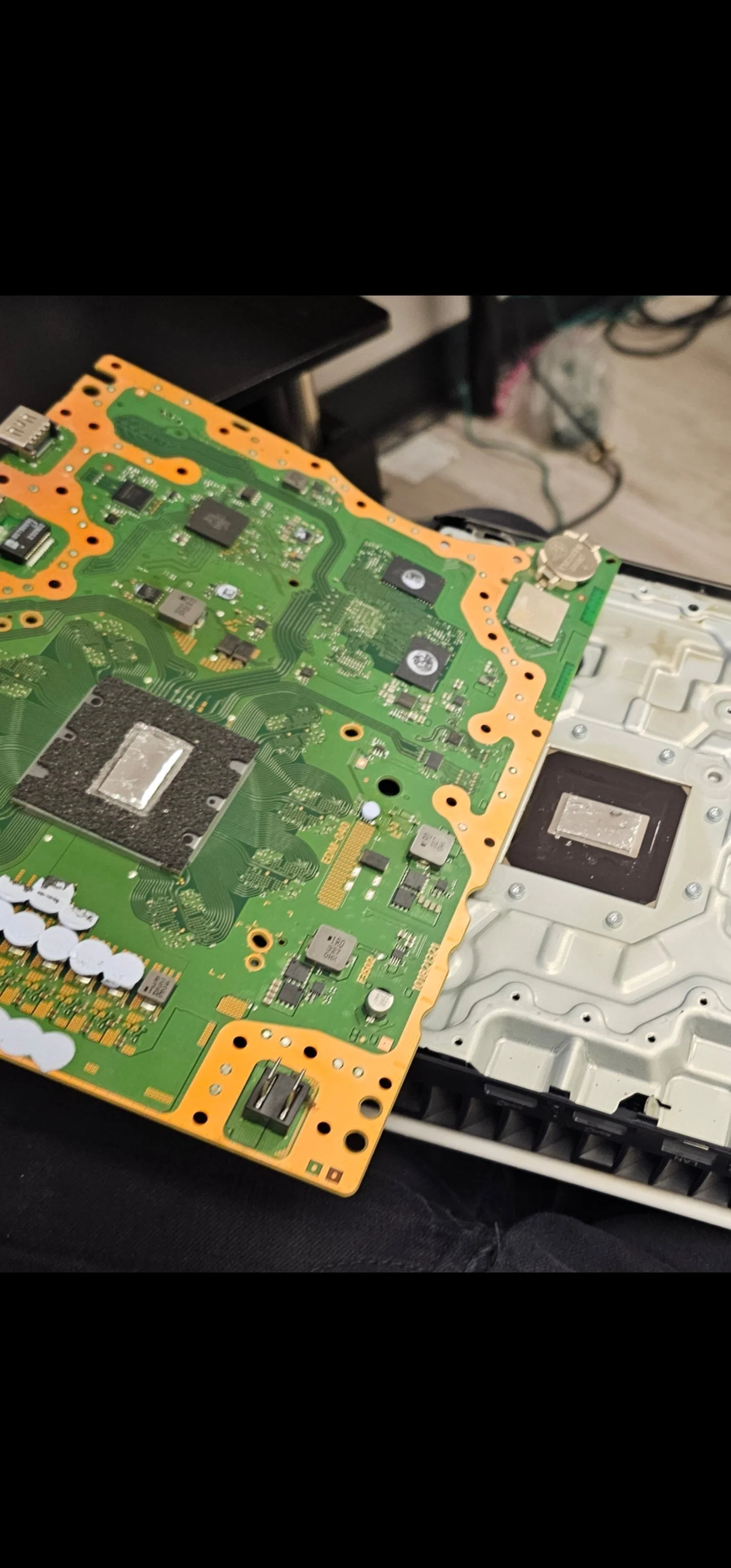 Standard PlayStation 5 Cleaning/Liquid Metal Resurfacing
