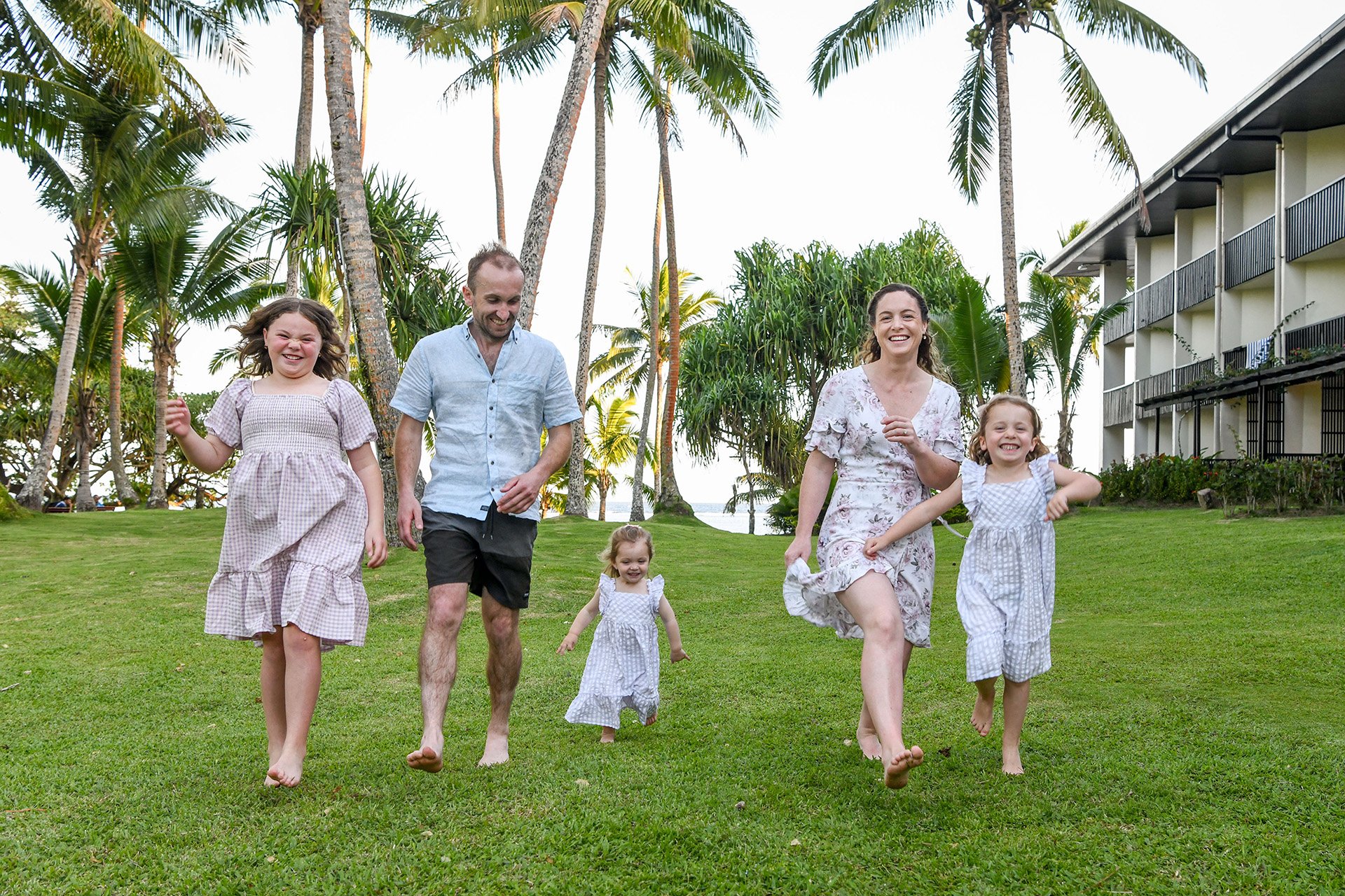 Golden Memories: A Sunset Family Session at the Warwick Fiji
