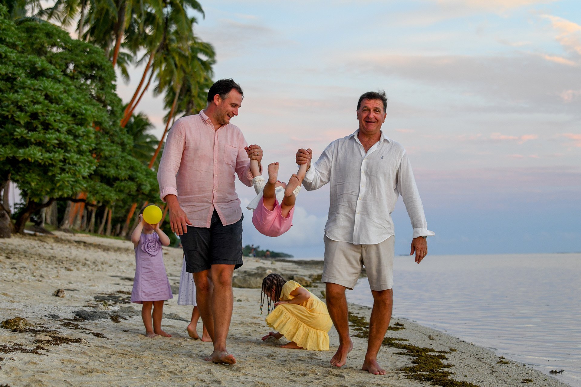 Golden Hour Magic: A Joyful Family Photo Session at the Shangri-La, Fiji