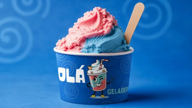 Mockup geladeria ola helado en tina