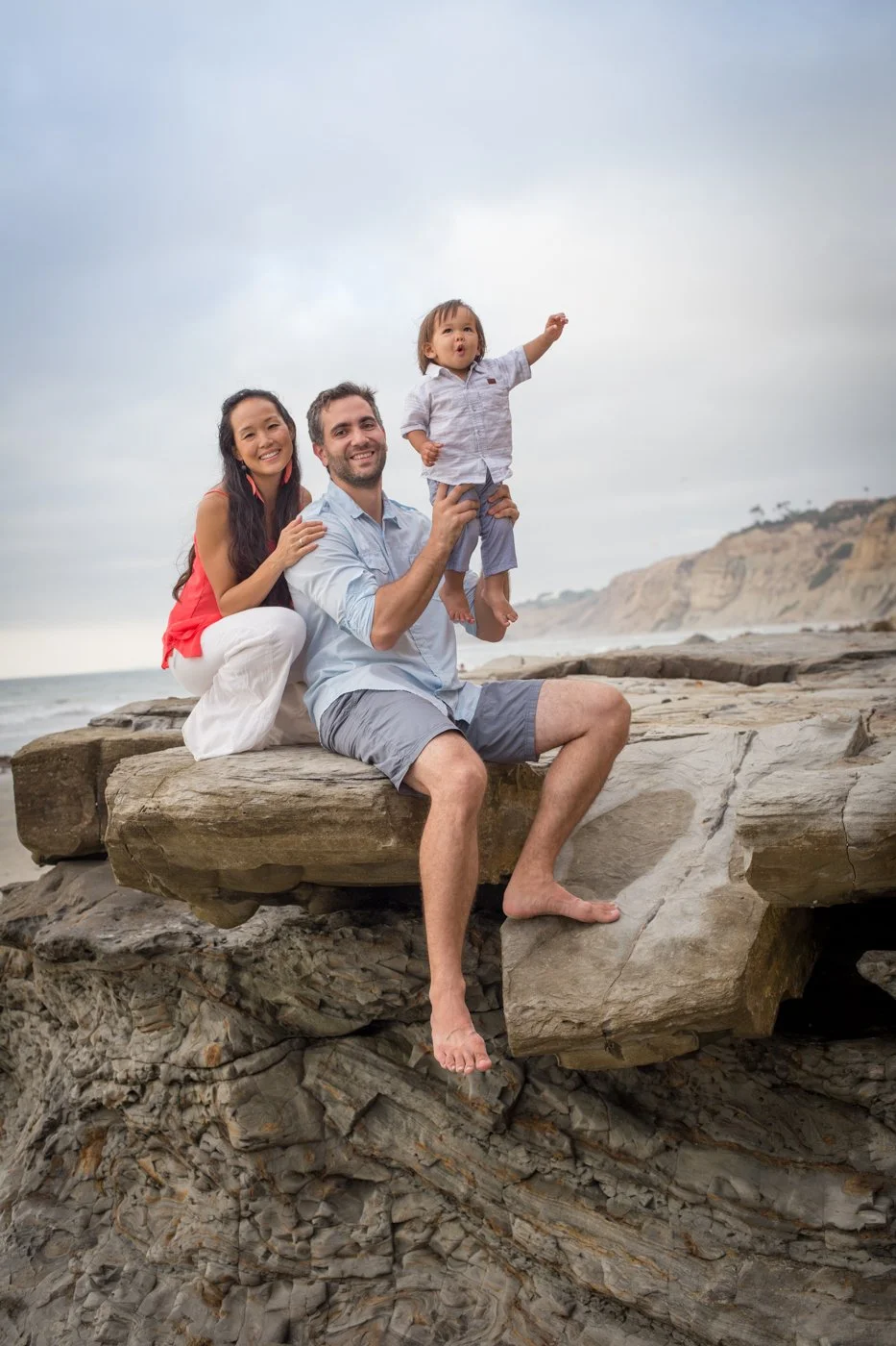 Scripps Pier beach photos | Alexis, Nicolas and Kai