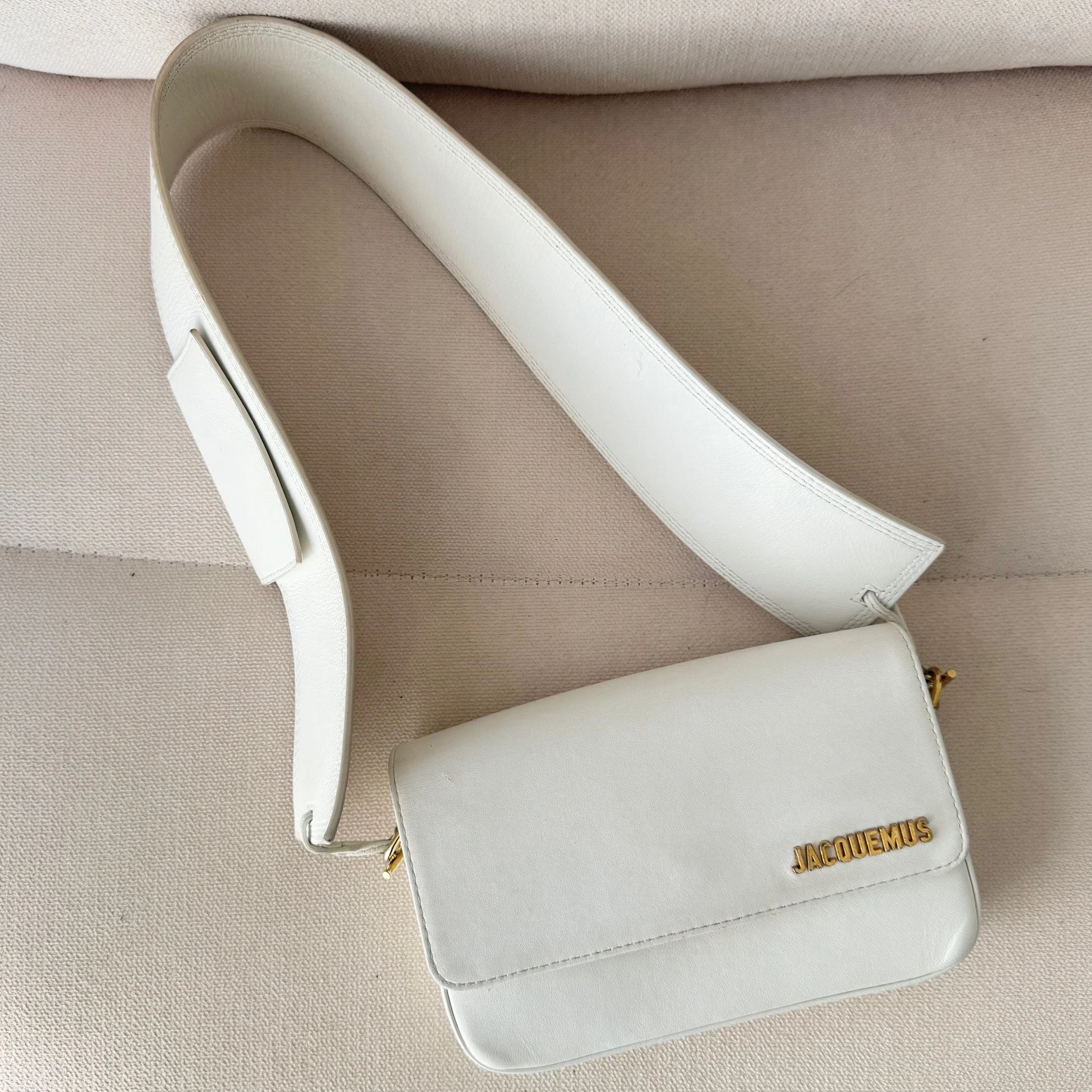 Jacquemus Le Carinu Handbag