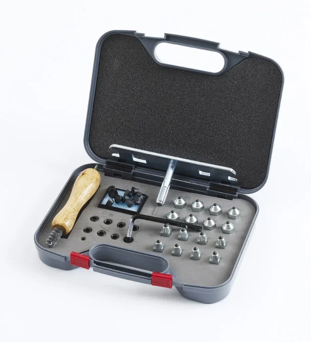 Stud Kit