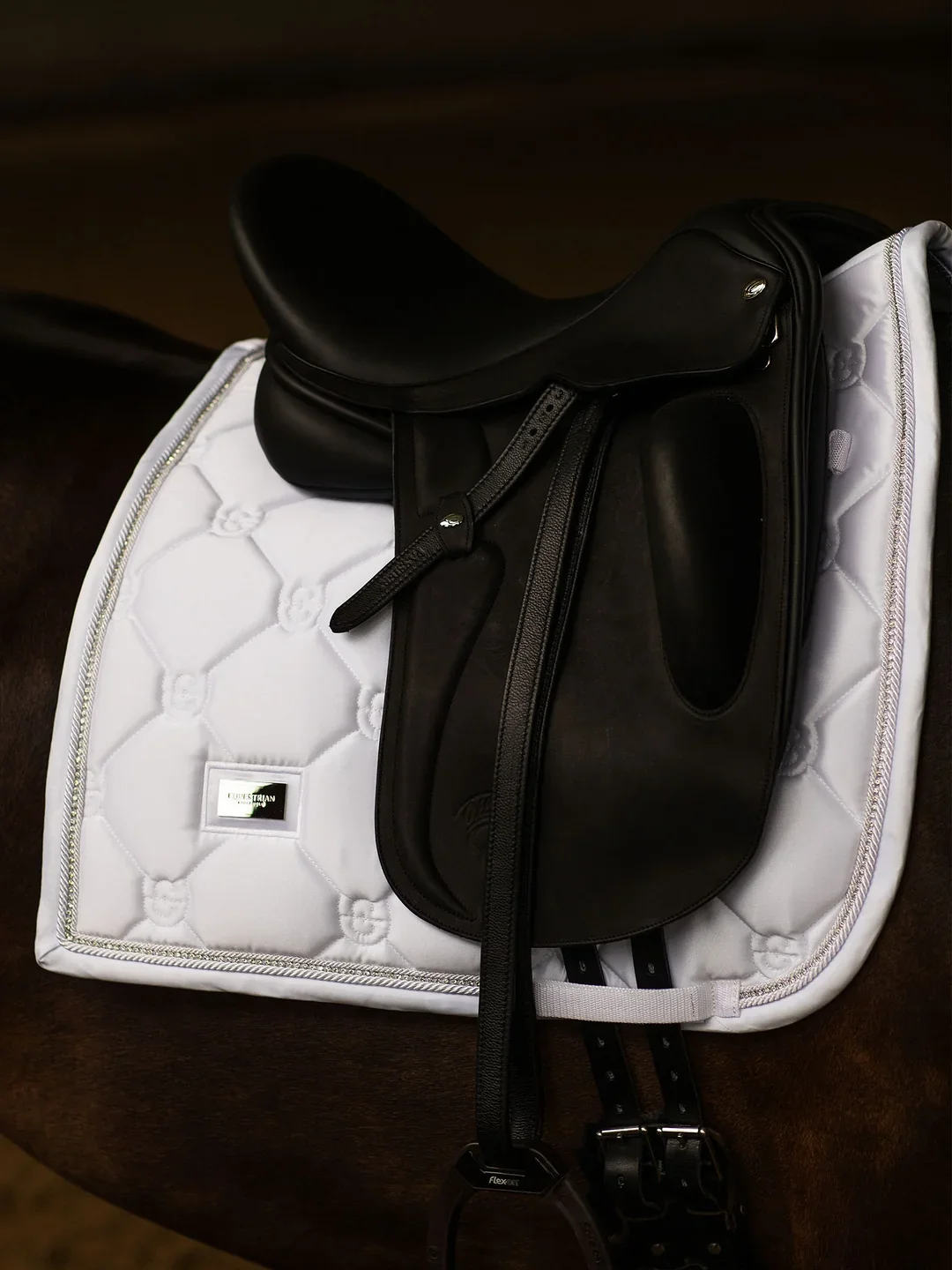 Crystal_White_Dressyr_Saddle_Pad_MG_0149_1536x2048_7ca4f44d-9509-4e1d-92bd-a2be502b133e.webp