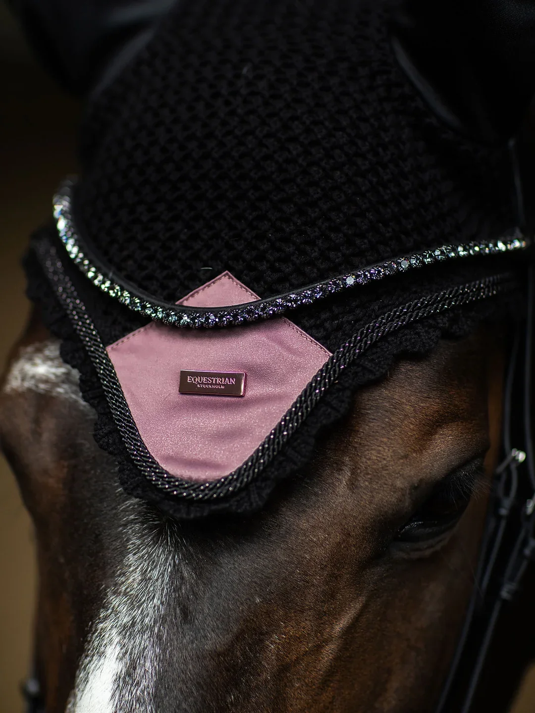 Black_Blush_Ear_Bonnet_MG_9021_1536x2048px.webp