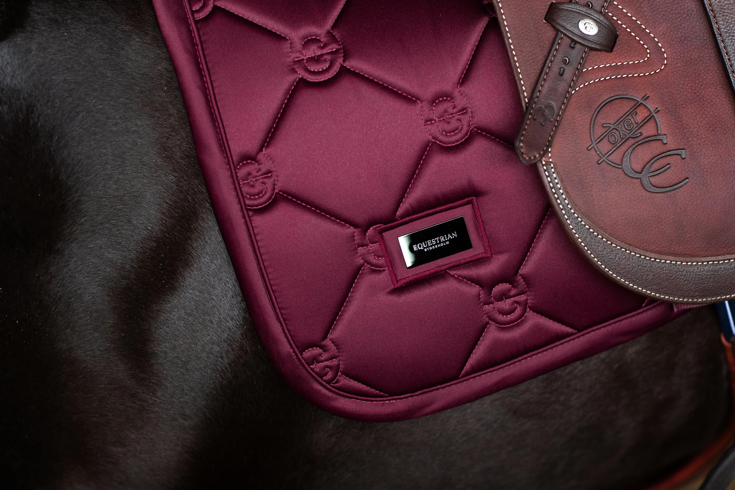 Satin_Merlot_Jump_Saddle_pad_MG_8113_e.jpg