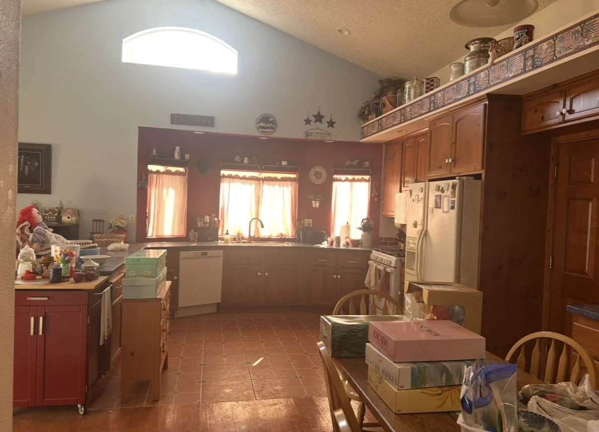 Country-style kitchen the week before the sale.