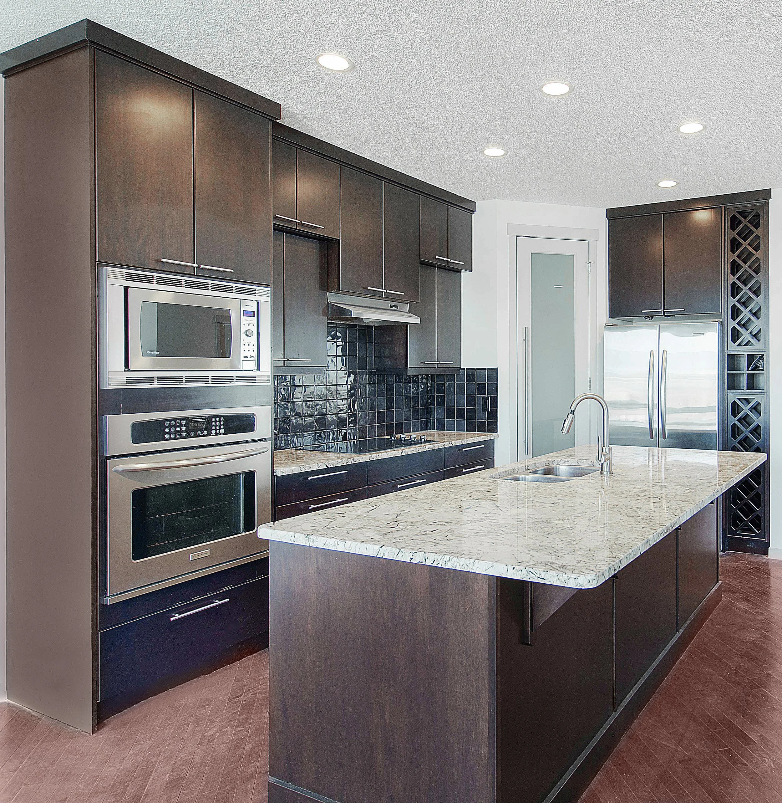 KITCHENE REALTOR 3 DO.jpg