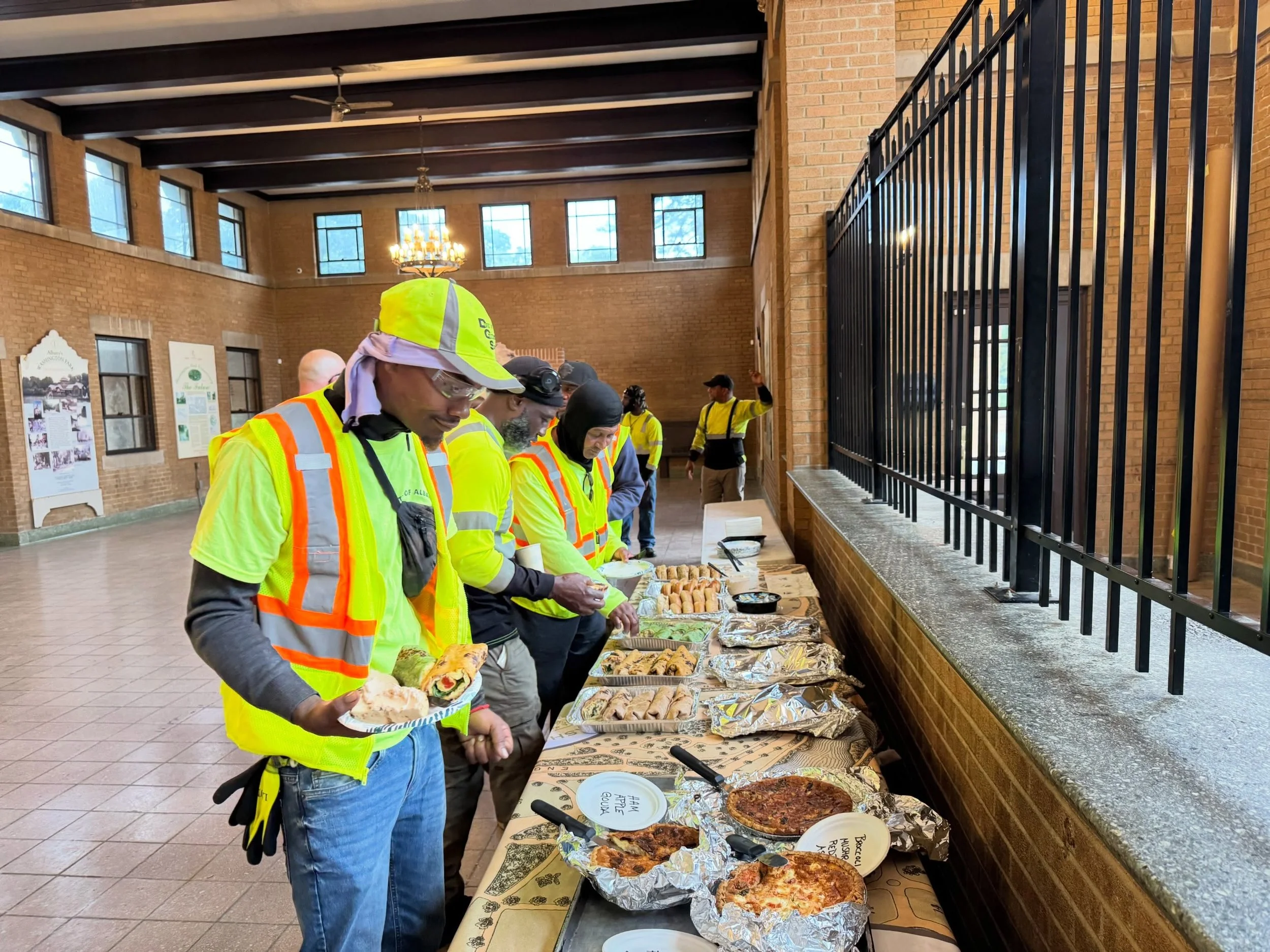 🌳 A Breakfast of Appreciation! ☕🥞

The Washington Park Conservancy was pleased to spend the morning with City of Albany Department of General Services employees for a special appreciation breakfast!

Thank you to the dedicated city employees who wo