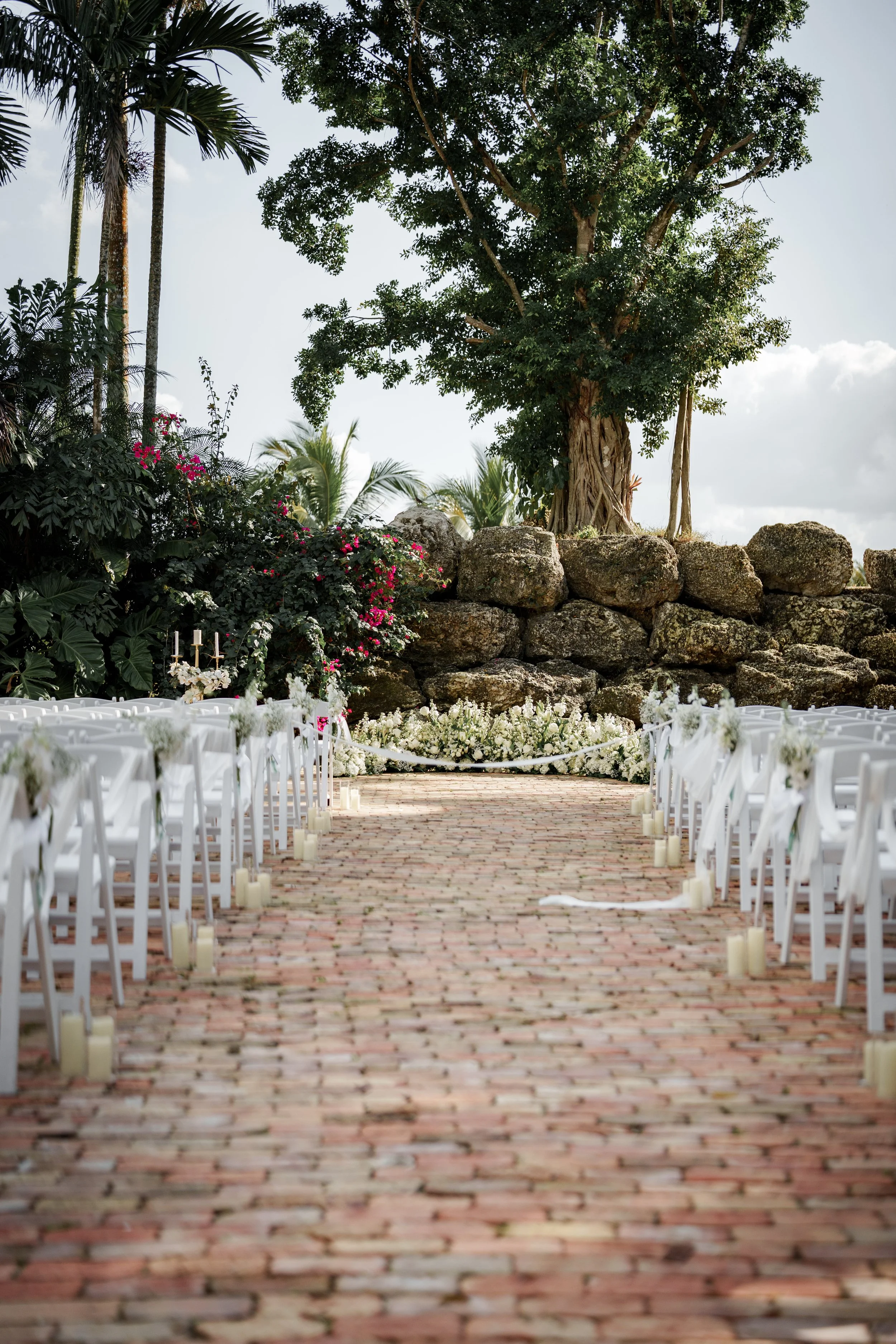 em_wedding_g46dvi[1].jpg