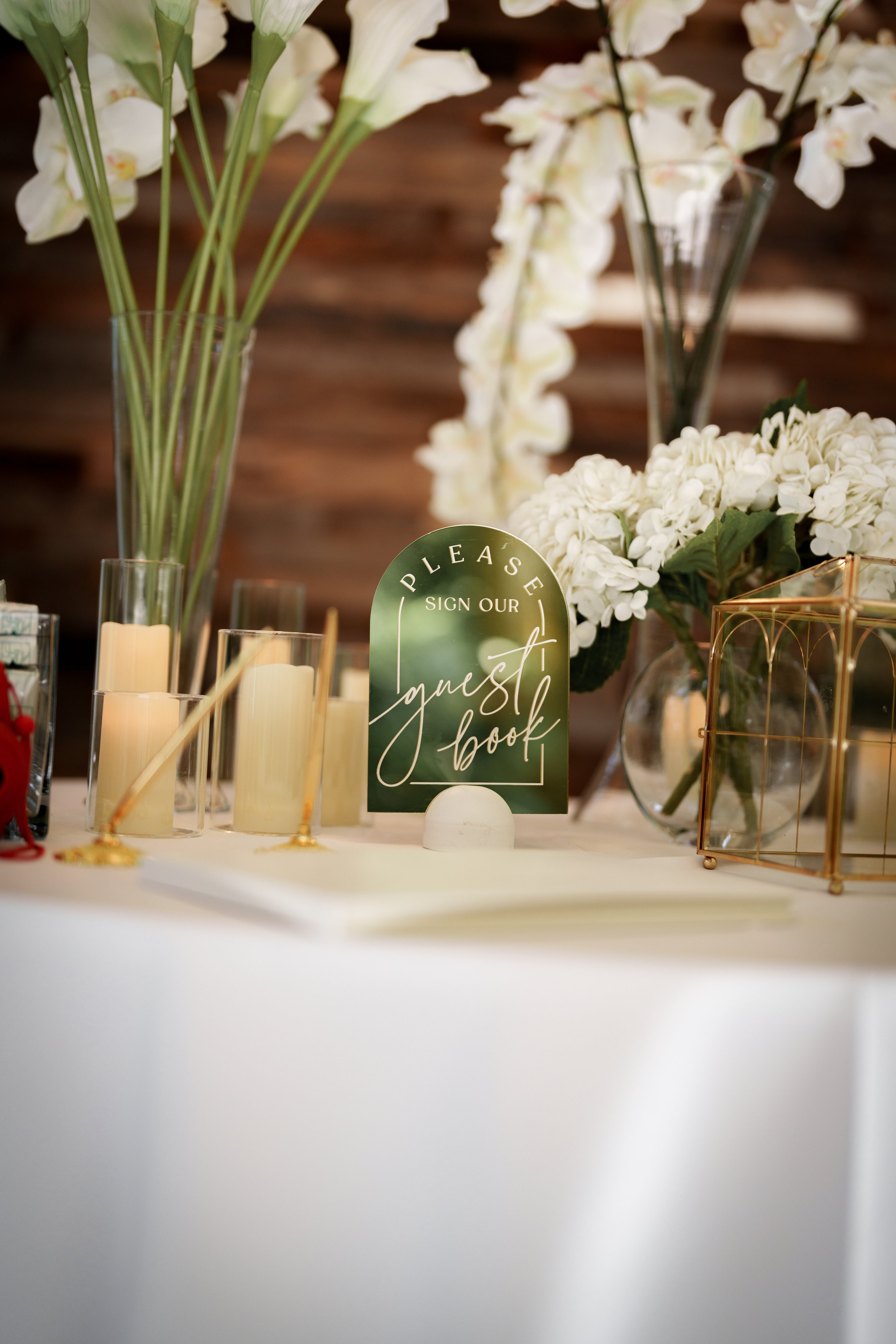em_wedding_r2zuxv[1].jpg