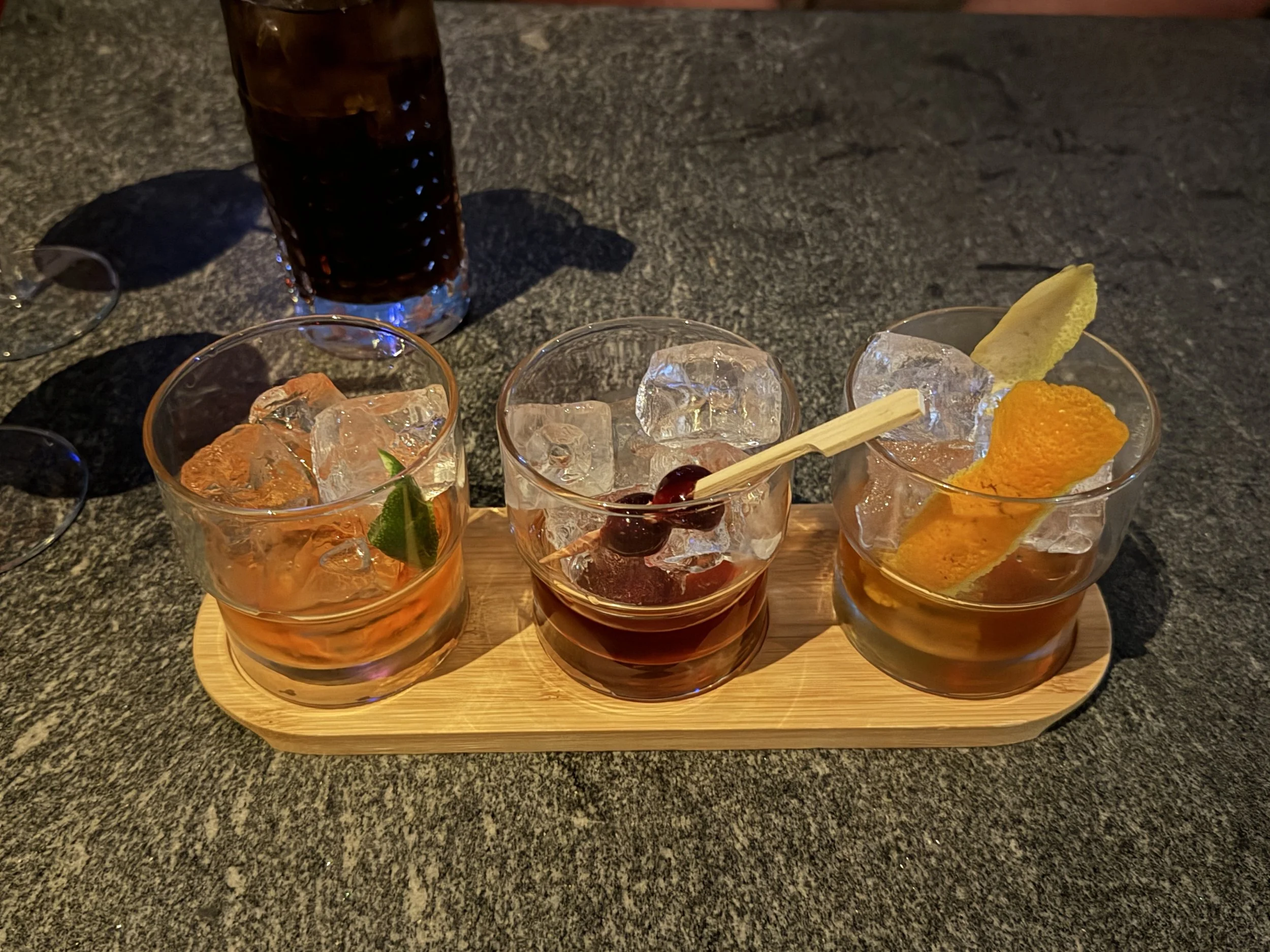 Bar 54