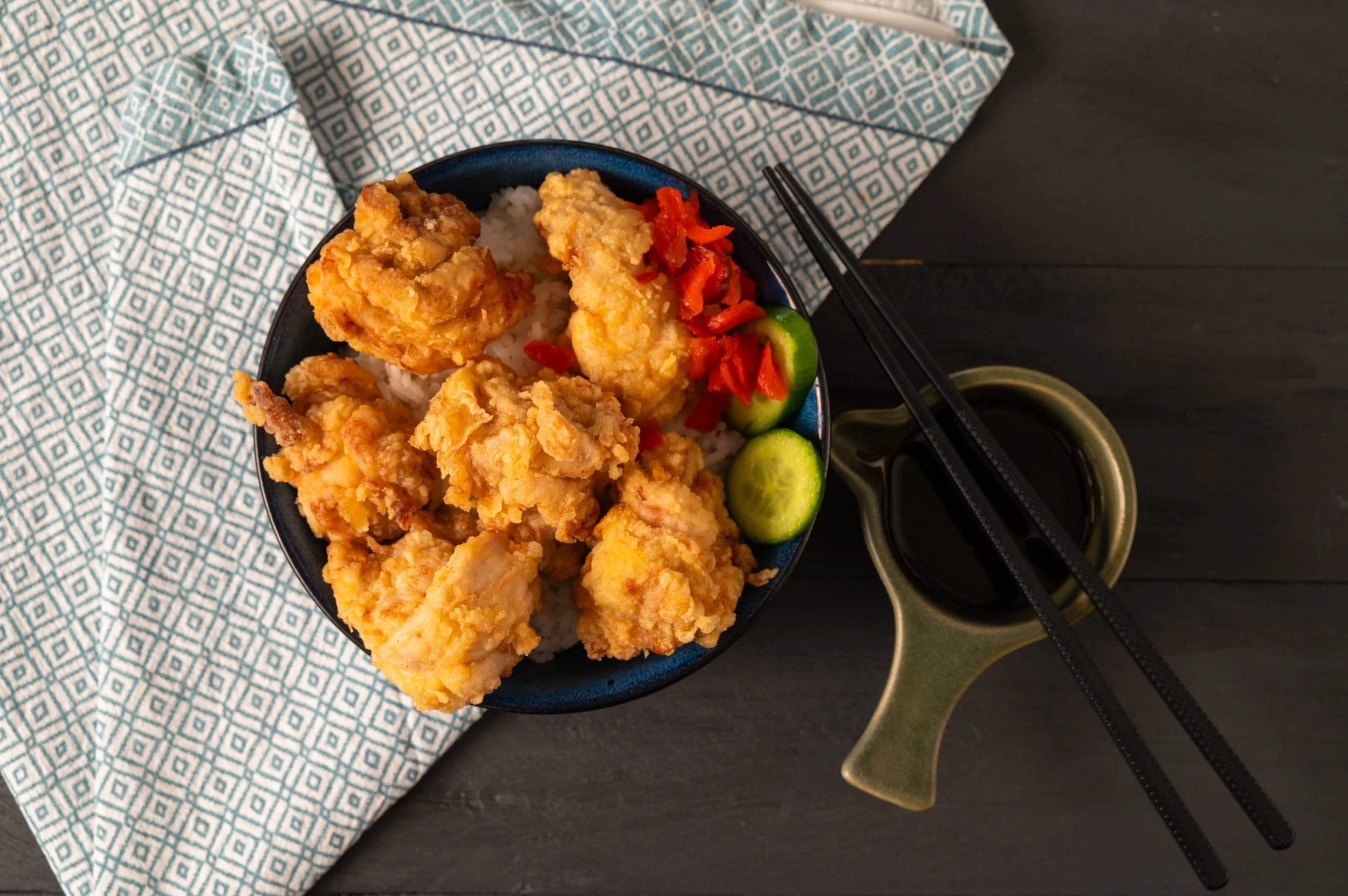 Karaage Chicken Rice Bowl (Teriyaki sauce & mayo)
