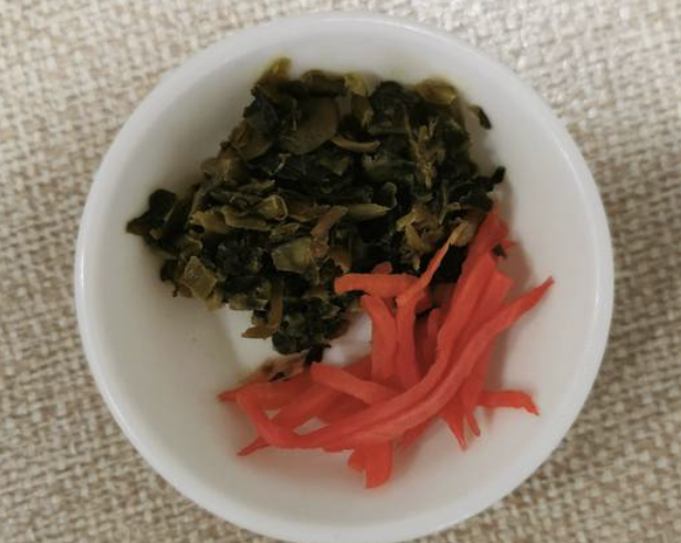 Japanese takana pickles and red ginger pickles