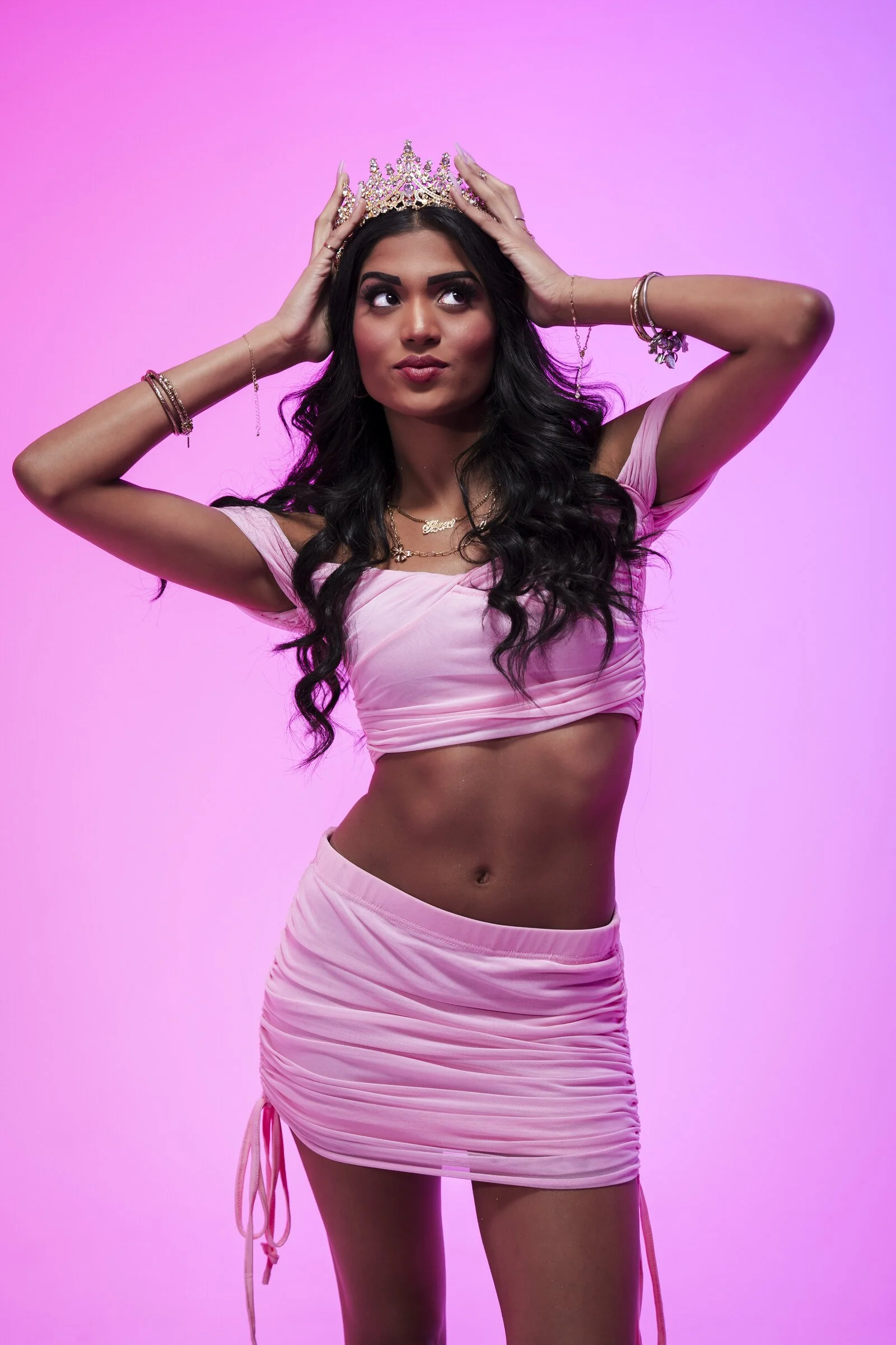 portrait-aly-pink.jpg