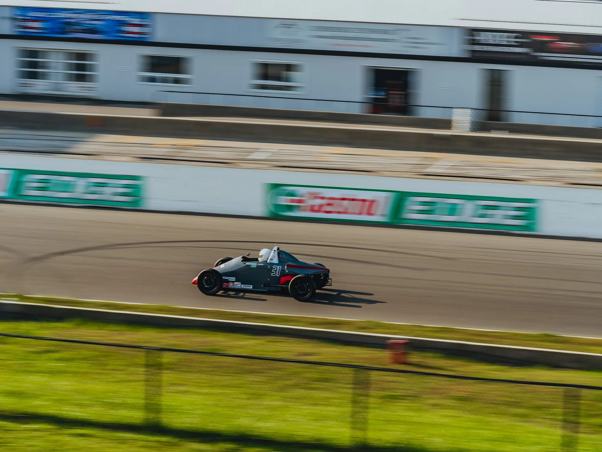 A7400258.jpg