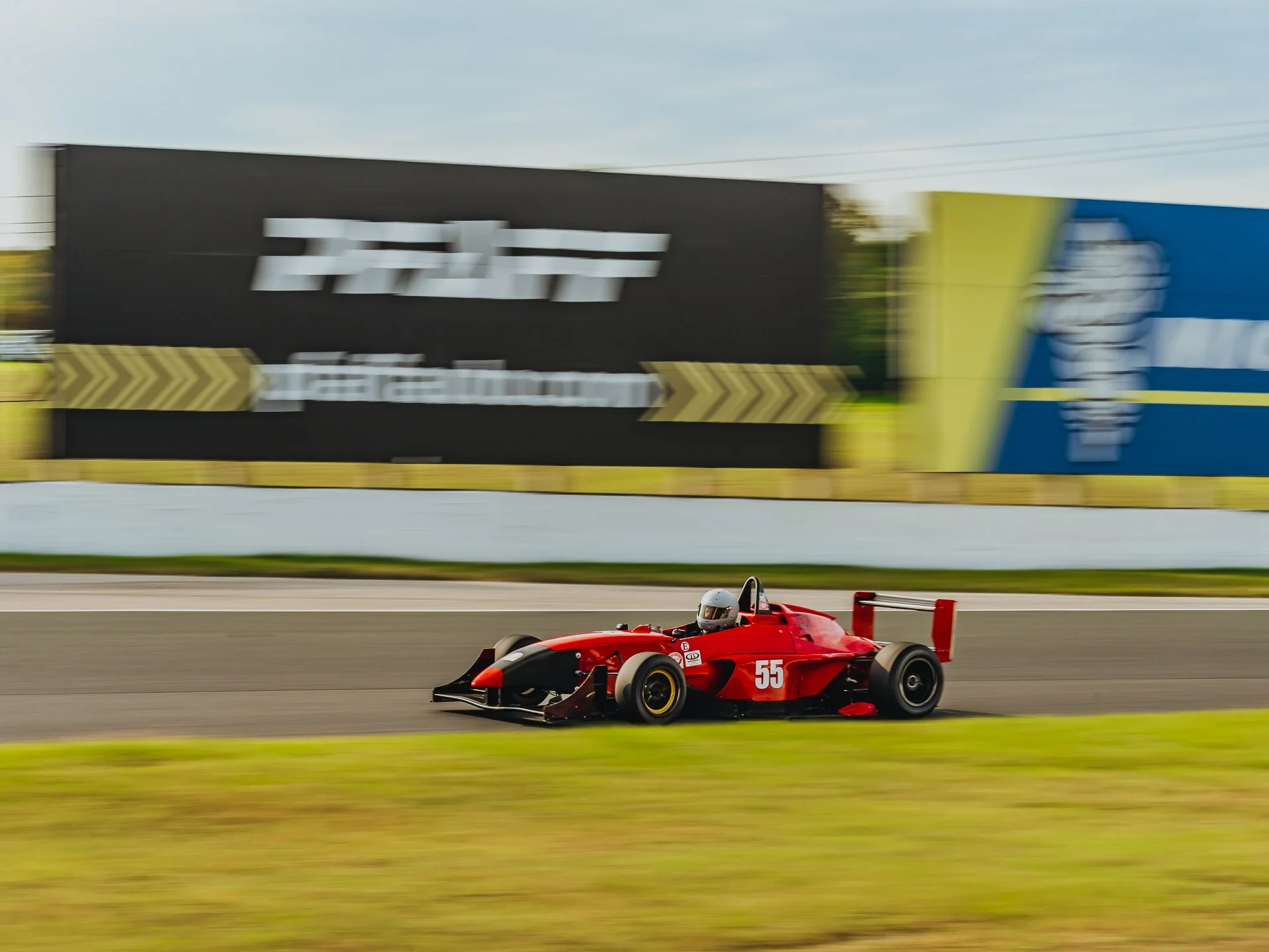 A7403231.jpg