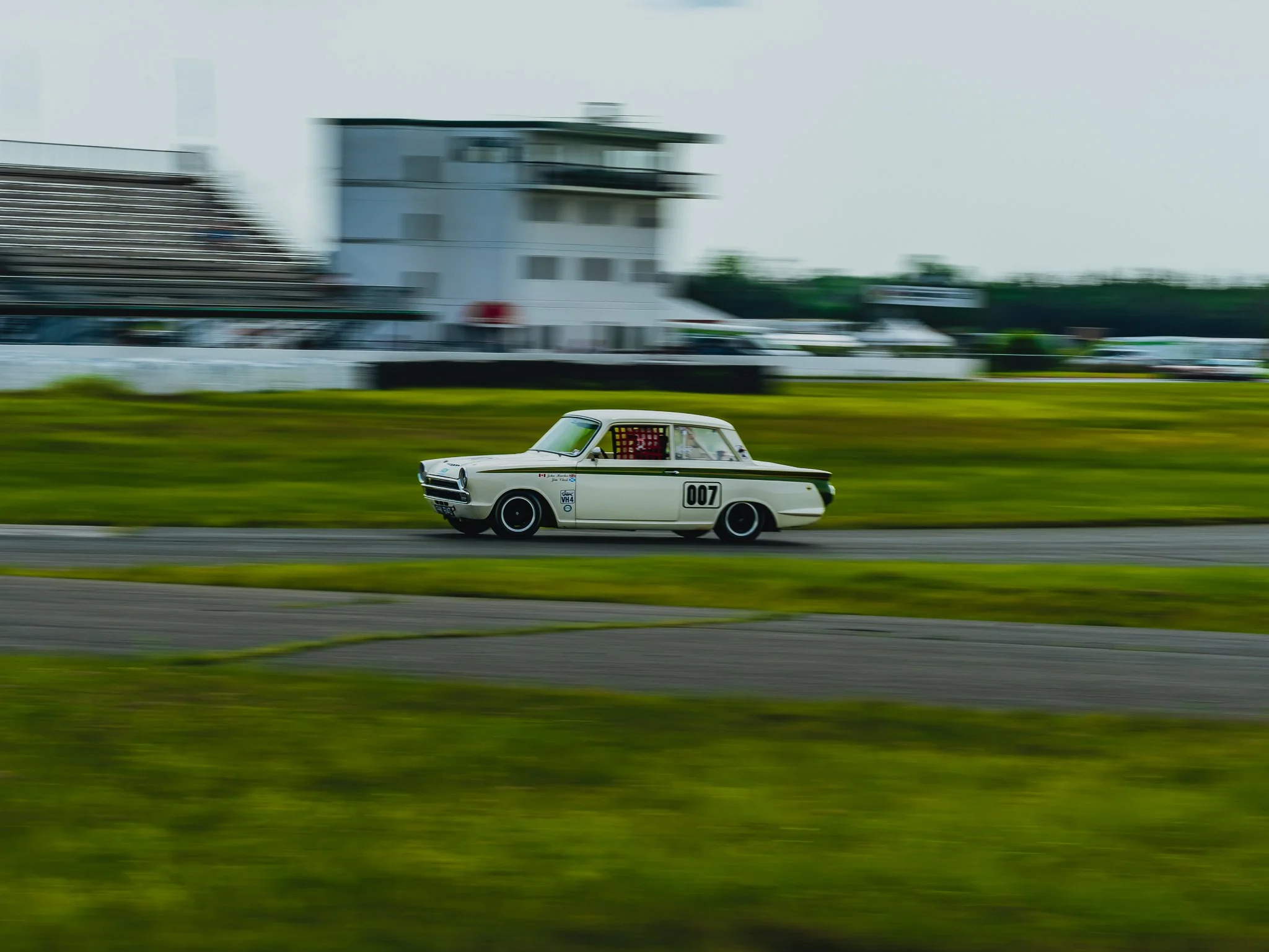 A7403359.jpg