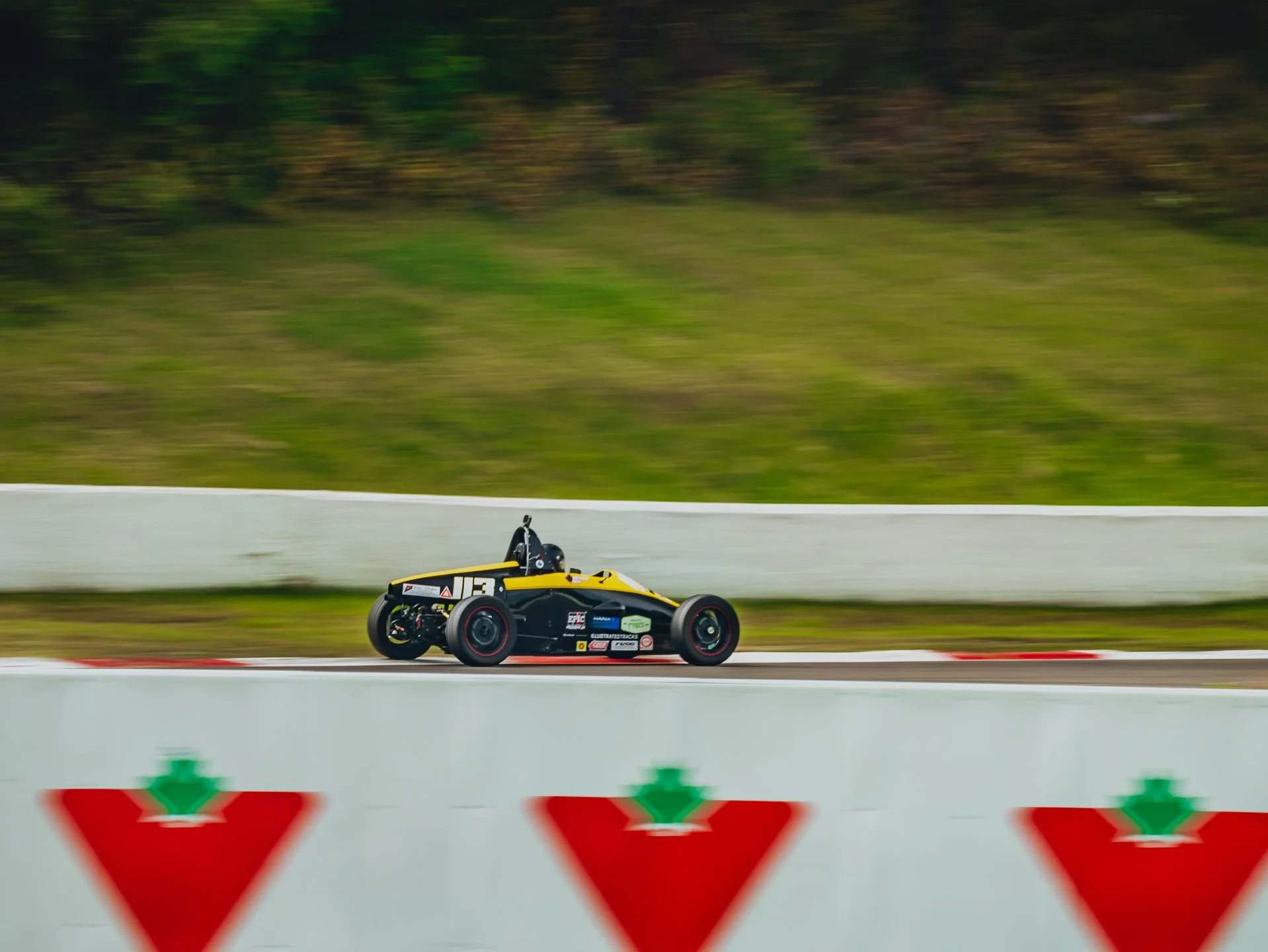 A7400036.jpg