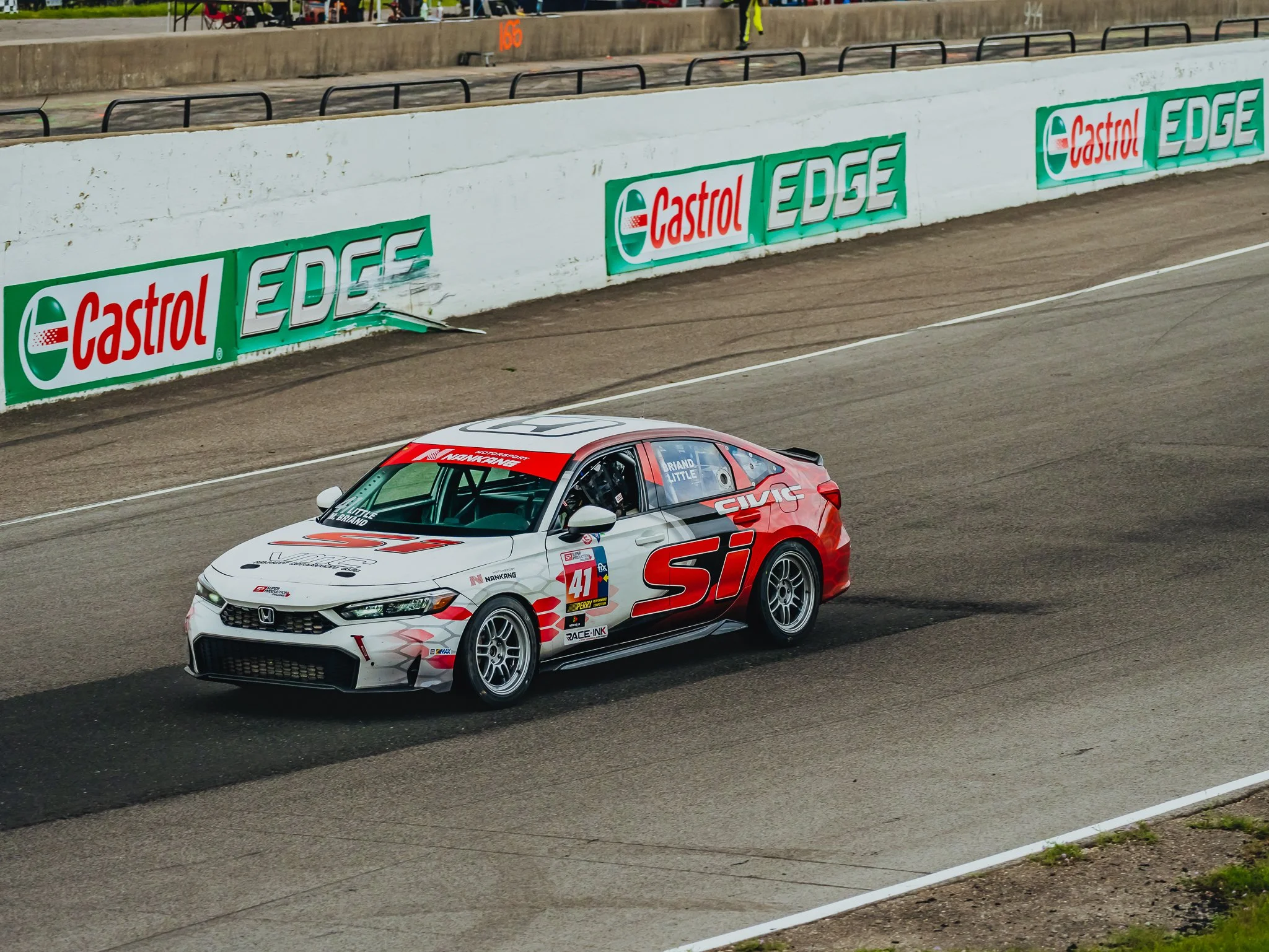 A7405247.jpg