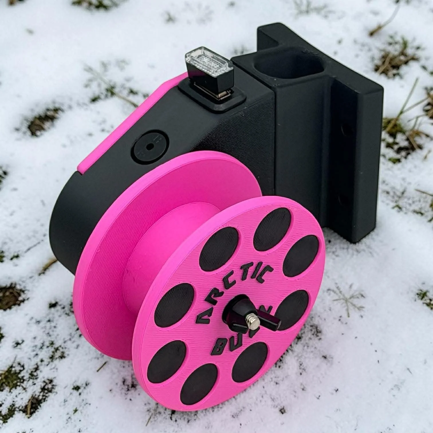 Arctic Buzz Reel – Pink