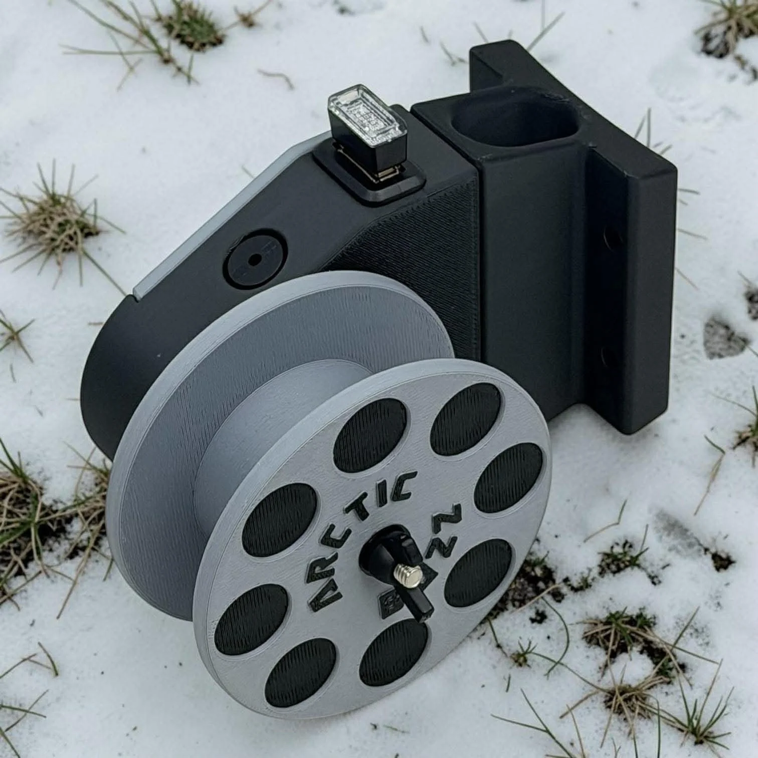 Arctic Buzz Reel – Gray