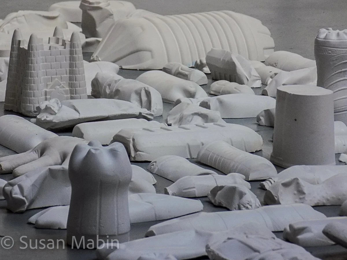 Detail. Unquiet