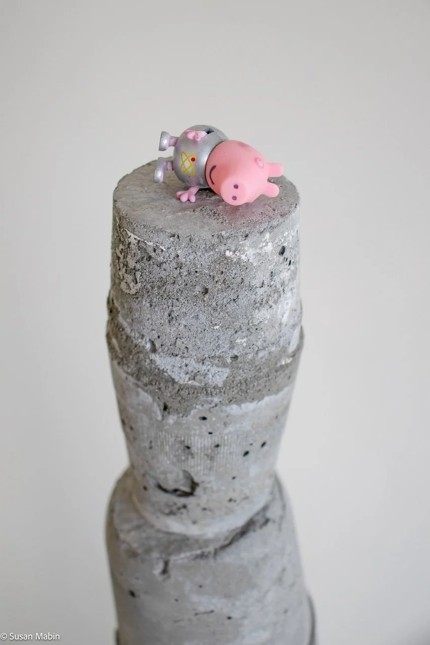 Pepper Pig lies down