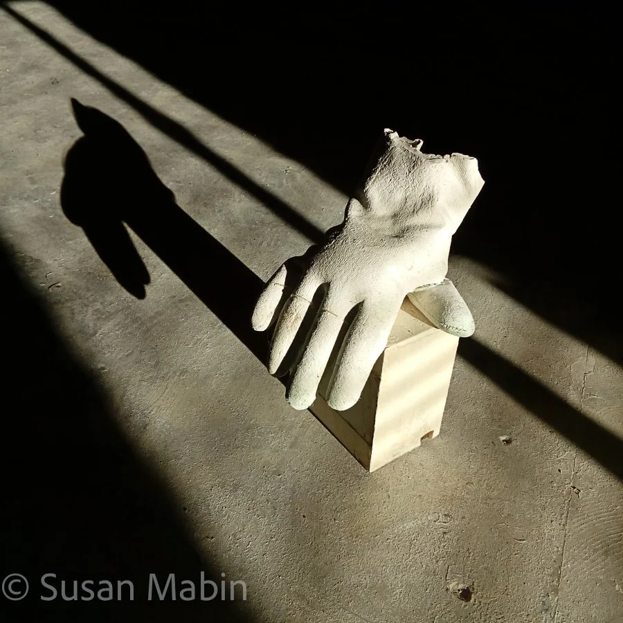 Uncanny hand