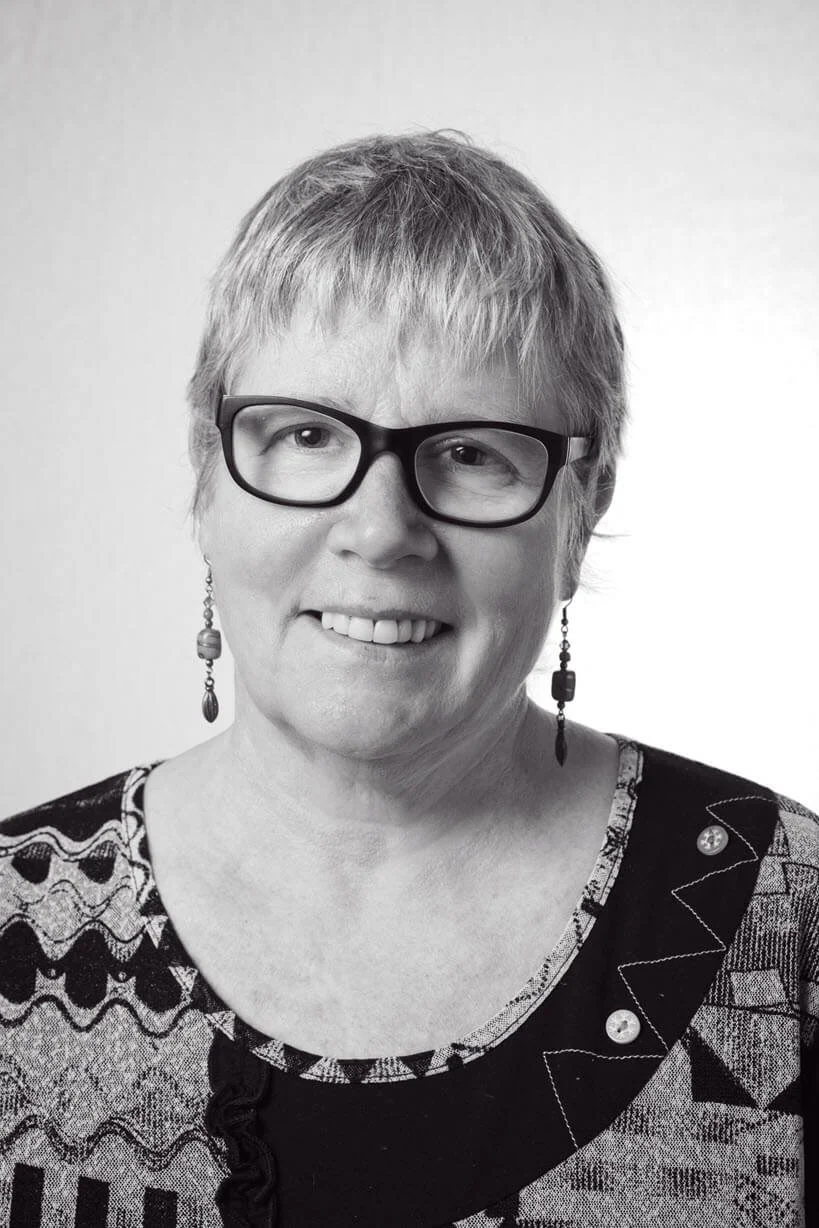 Black and white portrait of Dr Marina Hurley of Writing Clear Science