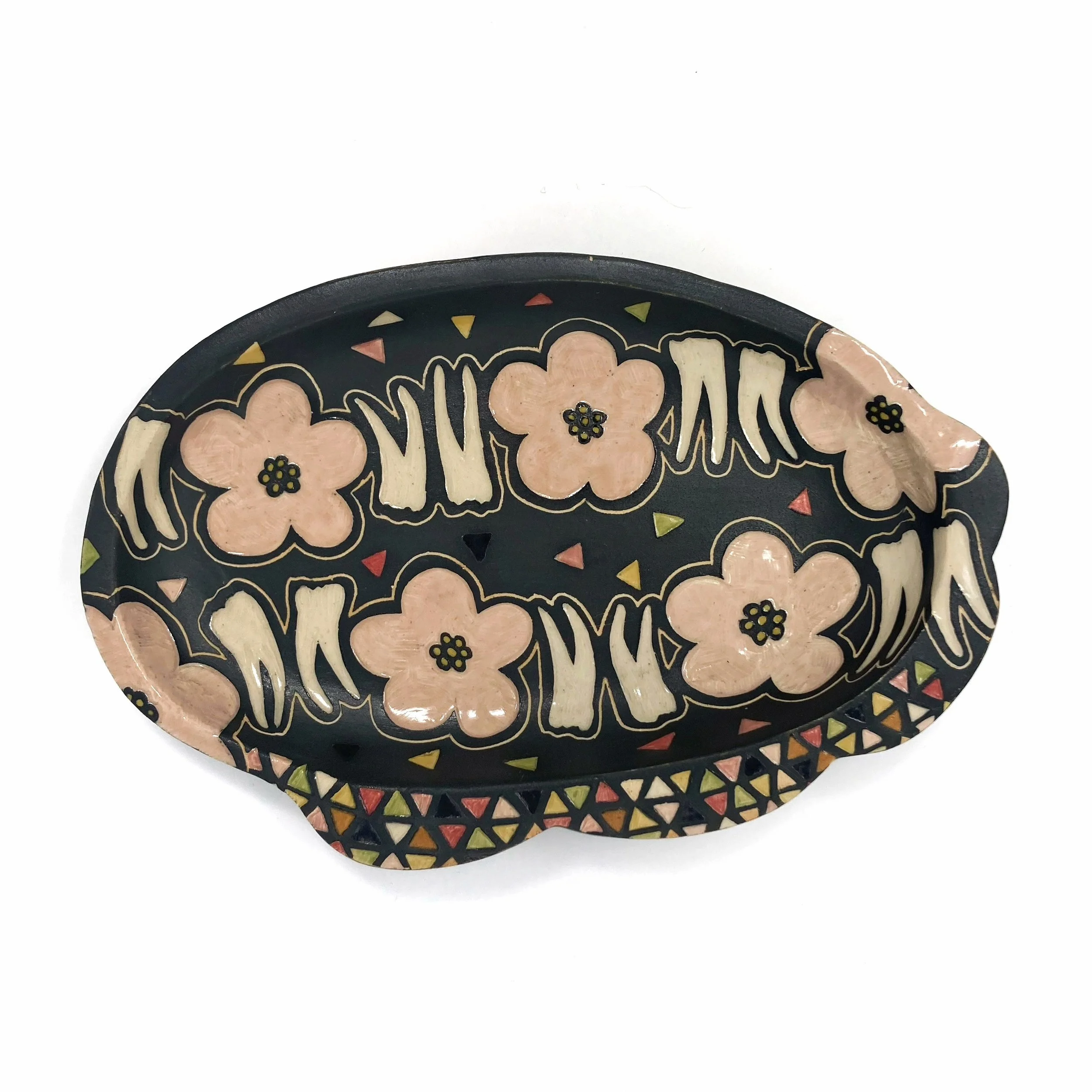 Scalloped Edge Trinket, 2024