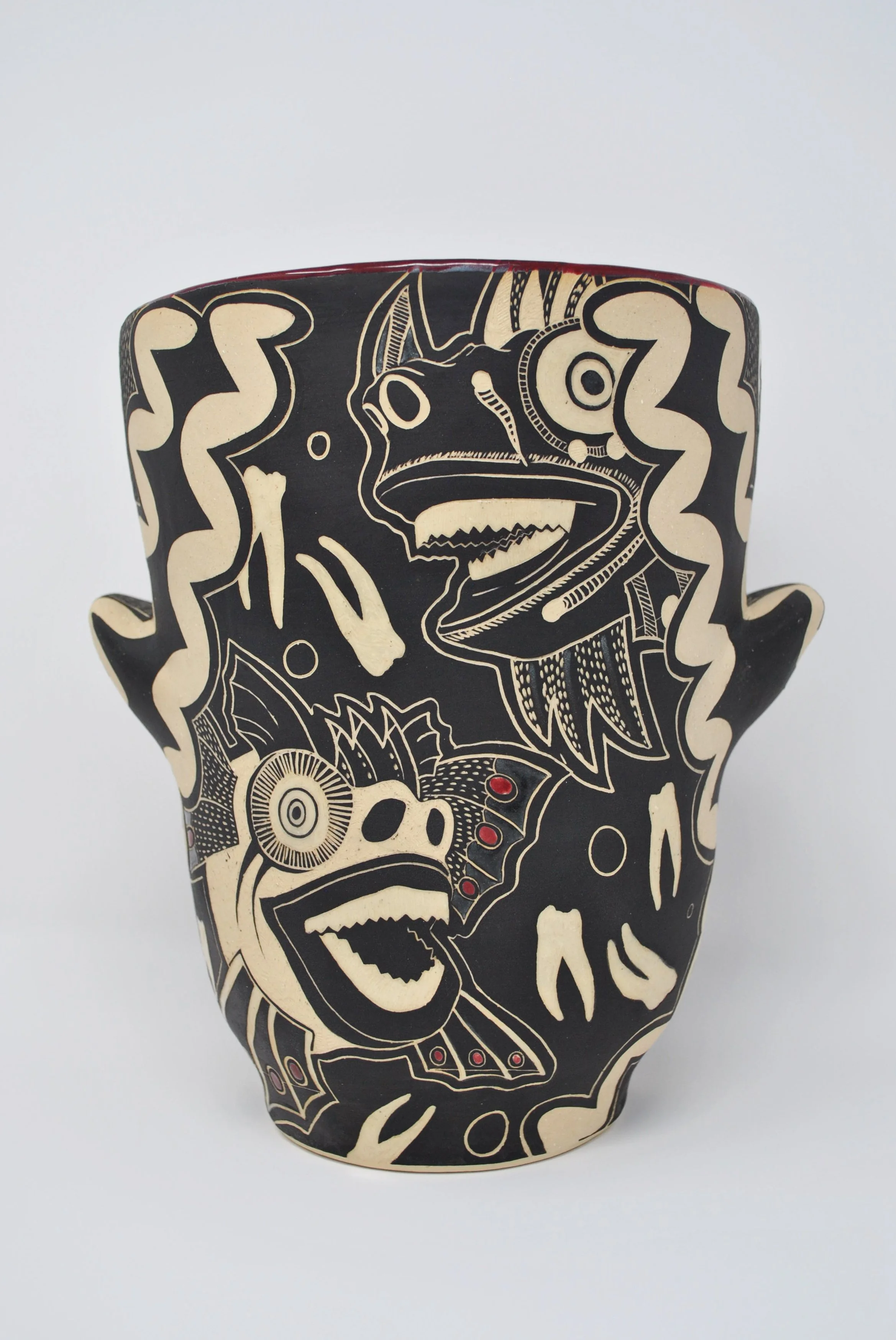 Diablico Sucios,
8.75"x7.5"x 6.5" -
2022