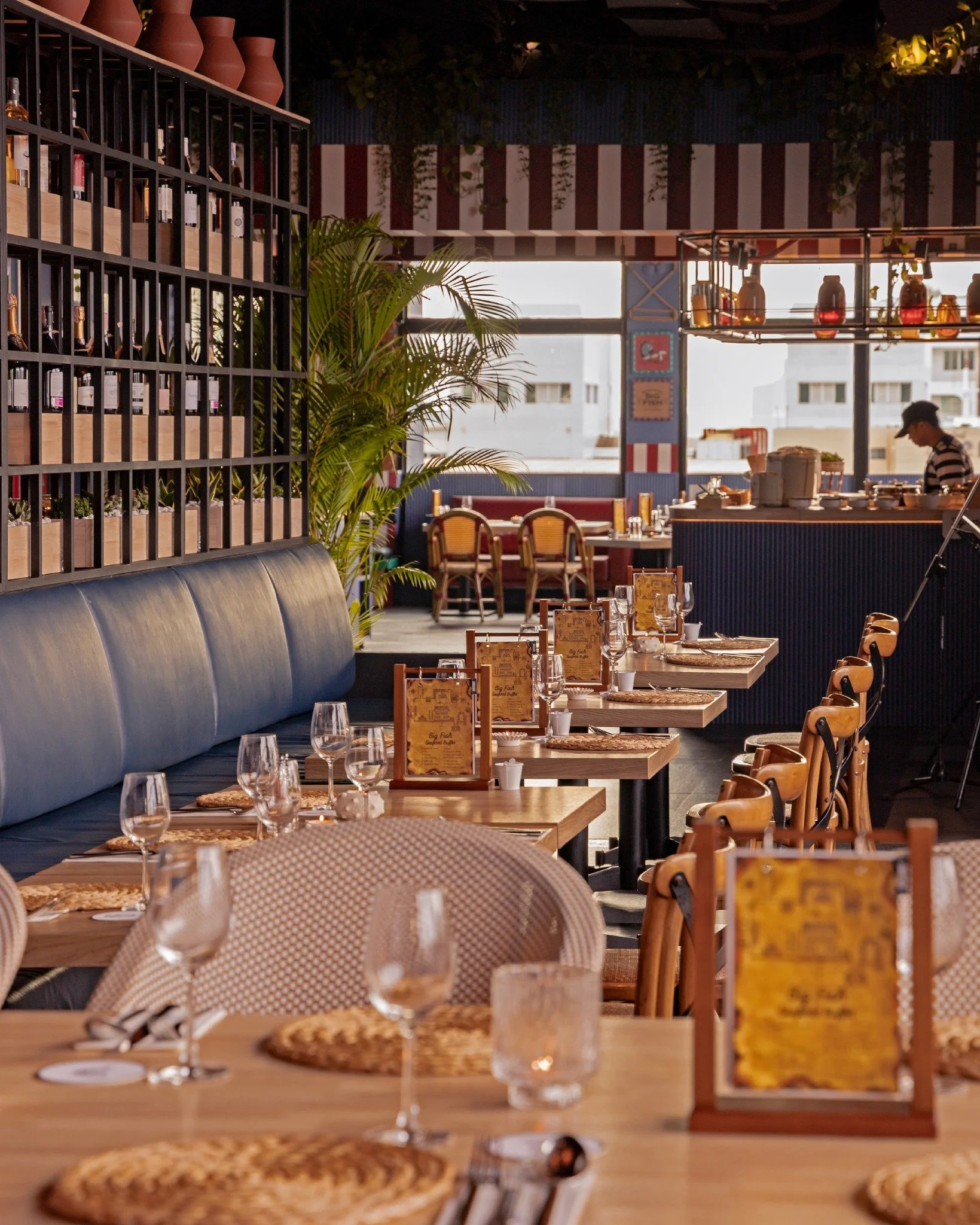 New space. 

#BigFishIsBack #ANewAllYouCanEat #SeafoodBuffet