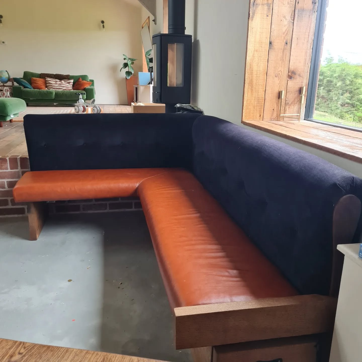 This was a fun one!! I was given a Pinterest photo at the beginning of the project to try and emulate, and I'm really happy with the way things turned out. The base was simple enough, but to create the back rest I had to make what looked like a set o