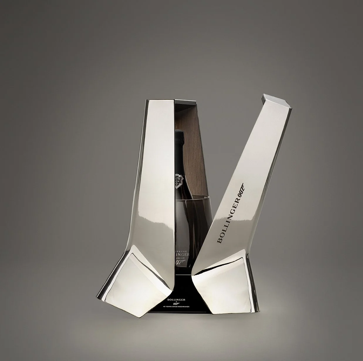 Moonraker Luxury Edition
