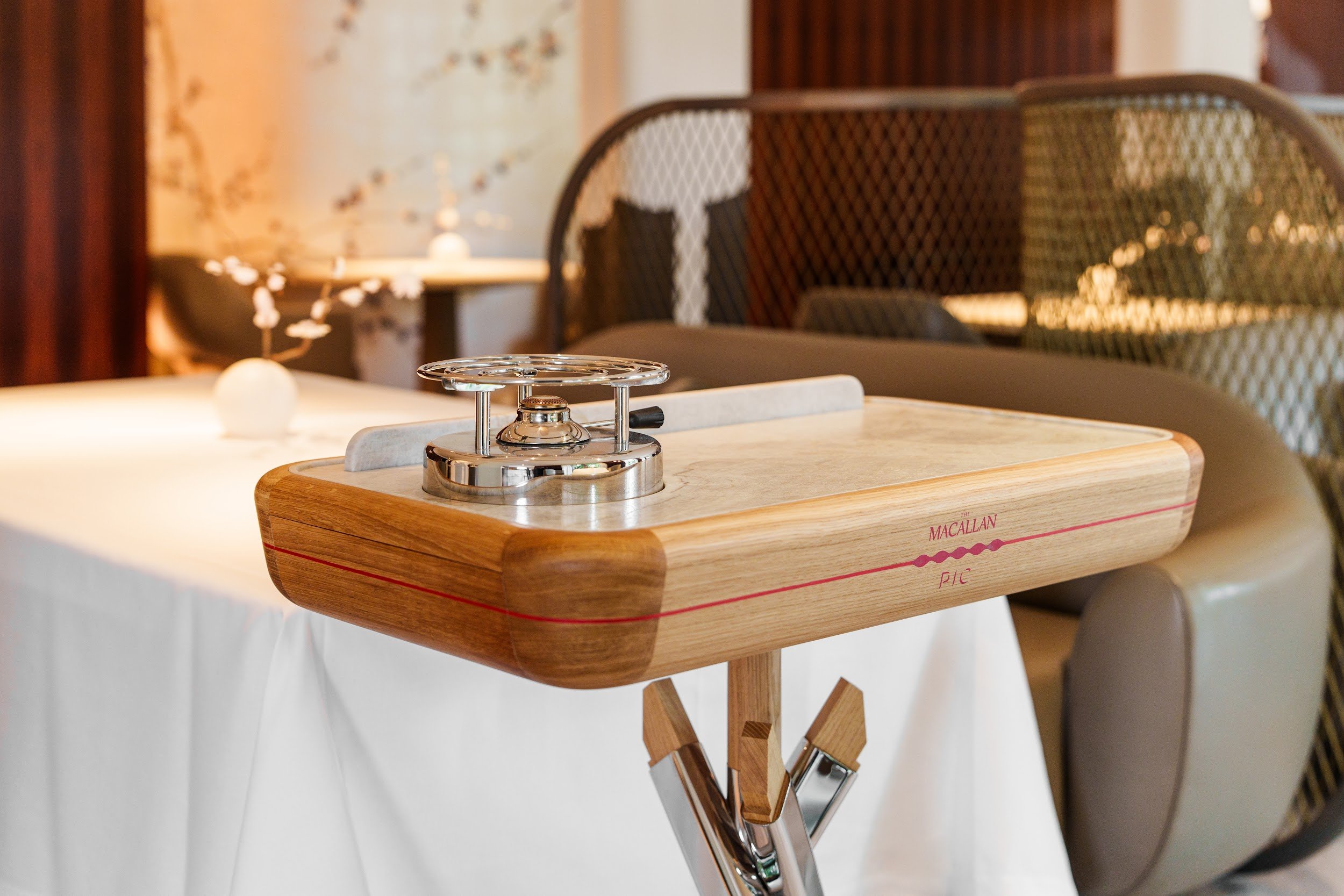 Maison Pic x The Macallan — Le trolley d’expérience gastronomique