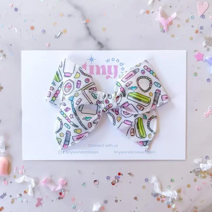 Hair Bow  - 90's Girl