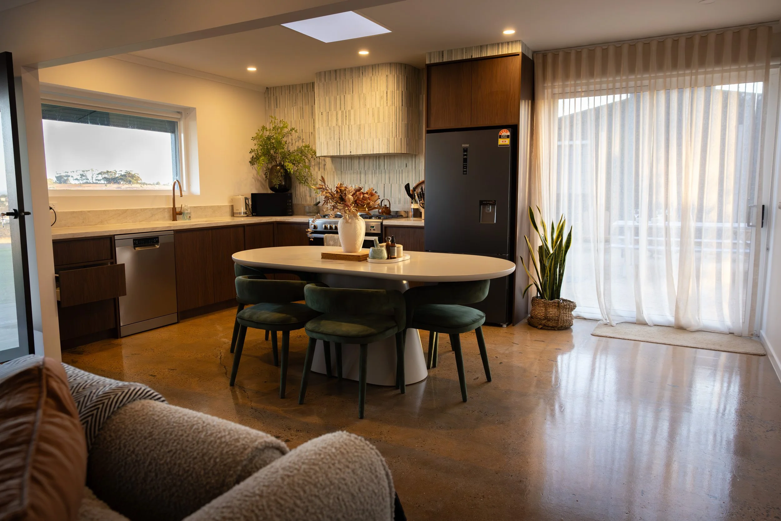 AirBnb_Torquay_12.jpg