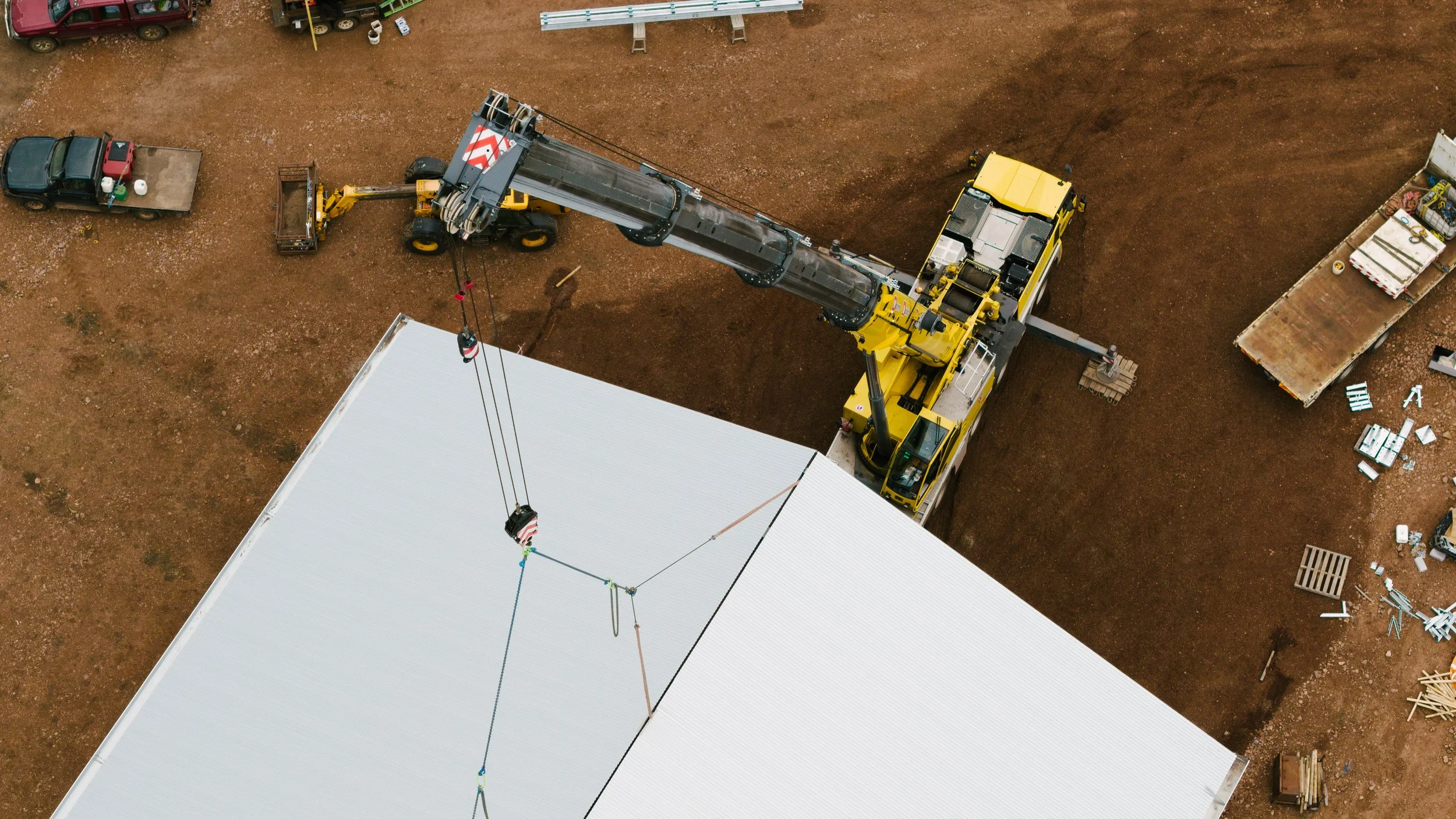 NewShed_Lifting_19.jpg