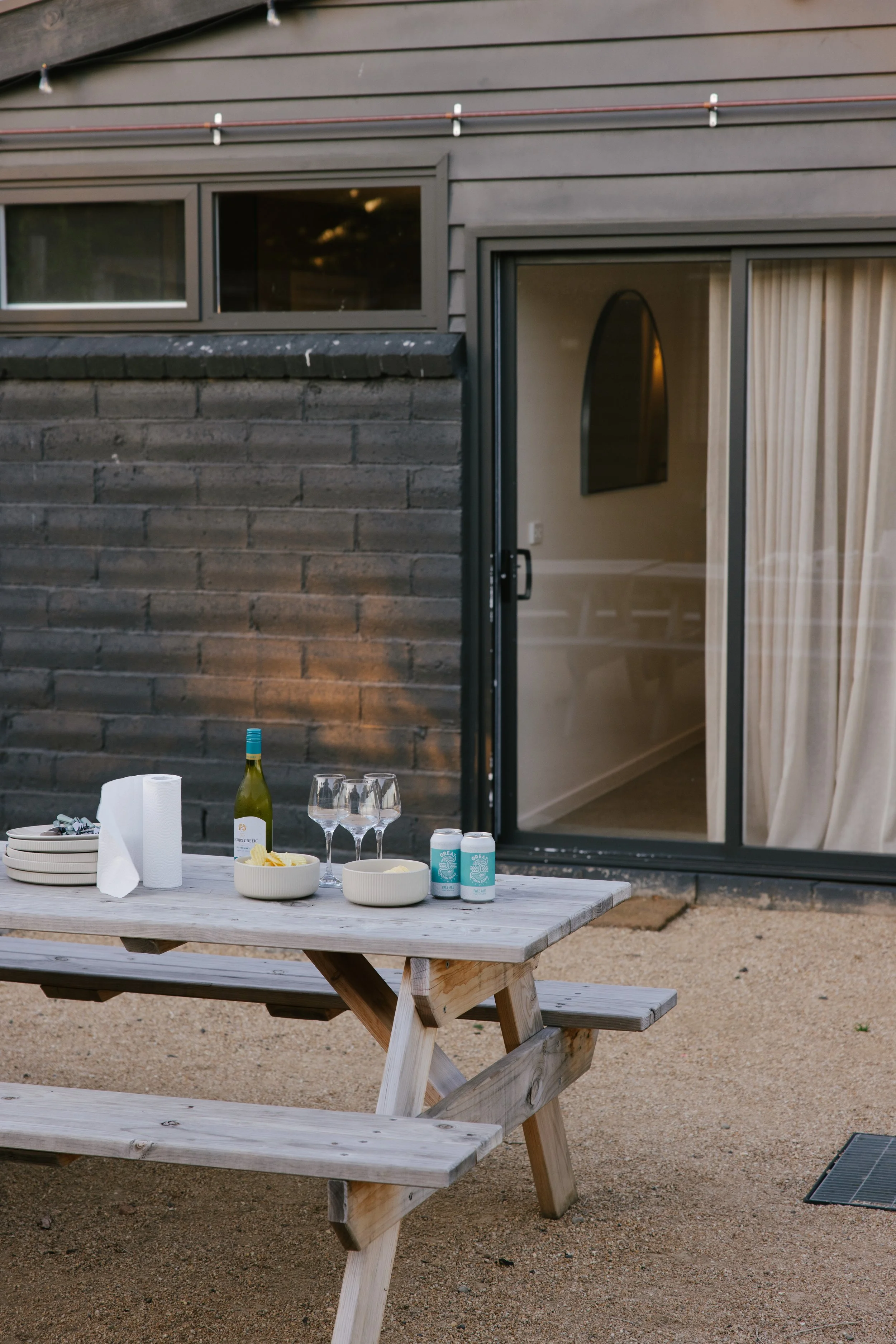 AirBnb_Torquay_39.jpg