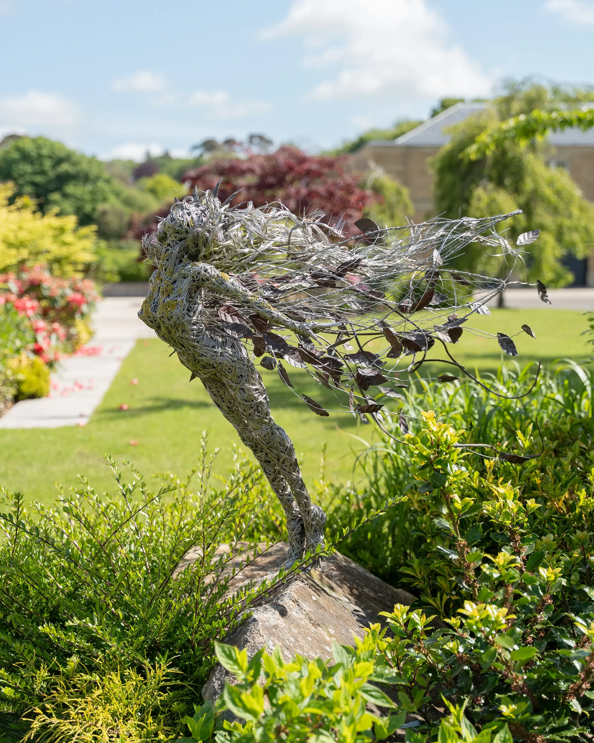 Garden_sculpture.webp