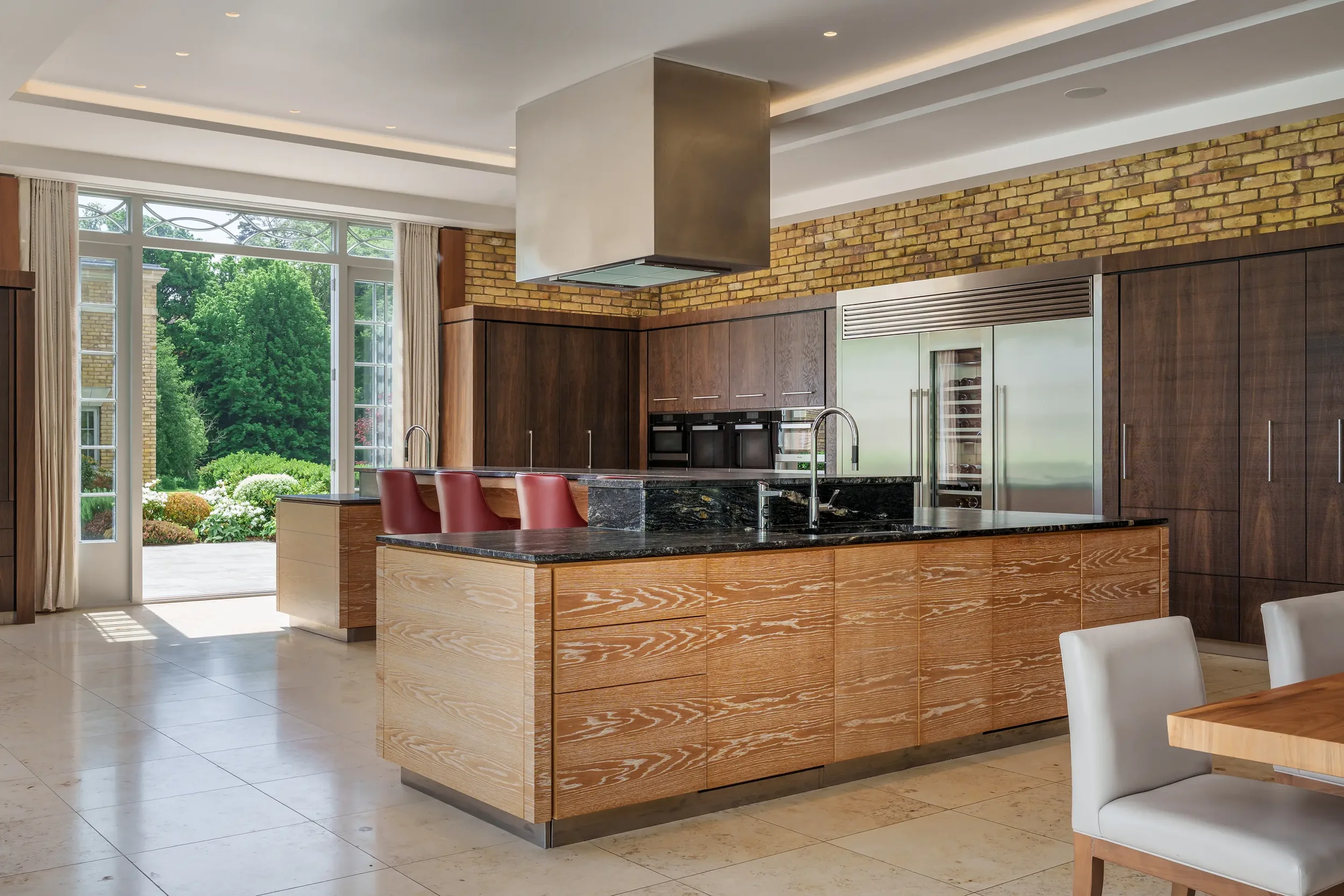Interiors_formal_06.webp