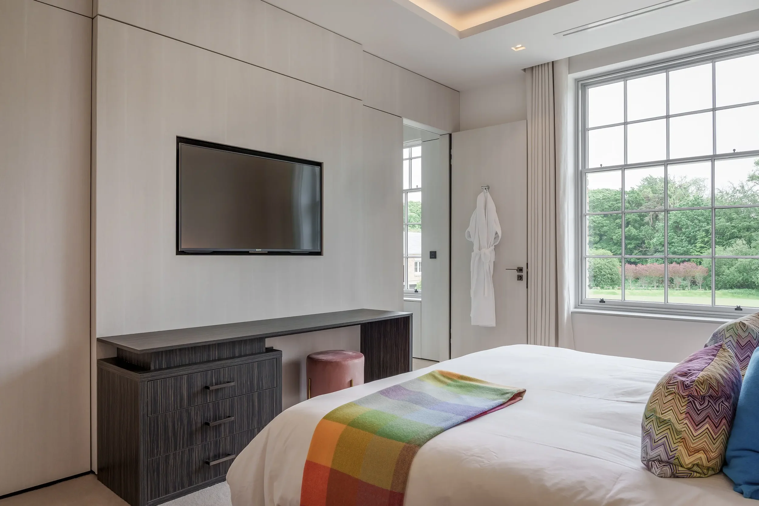 Interiors_guest_07.webp